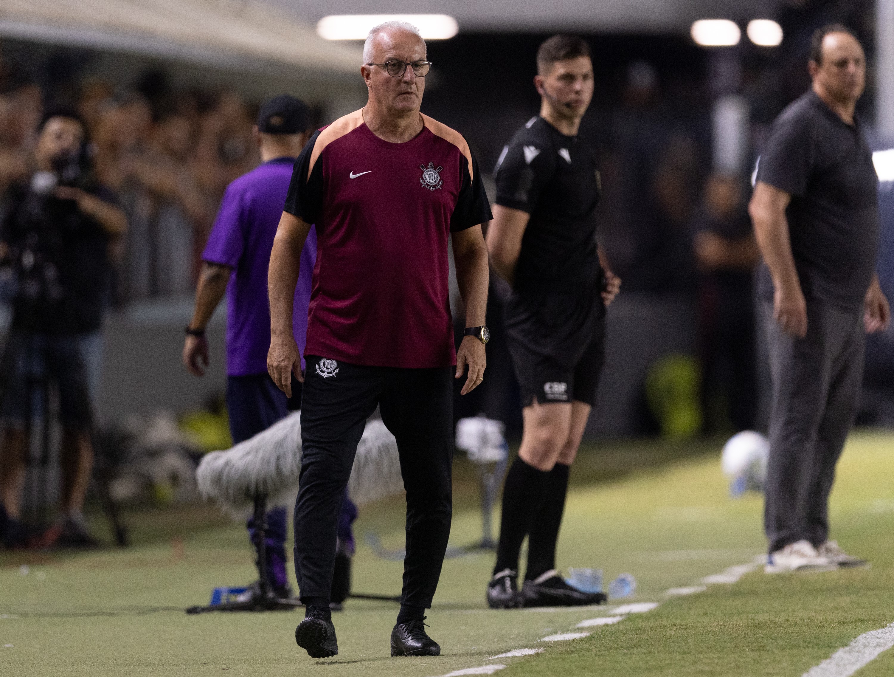 Corinthians Celebra Sacrifício e Dorival Destaca Superação em Rumo à Reafirmação