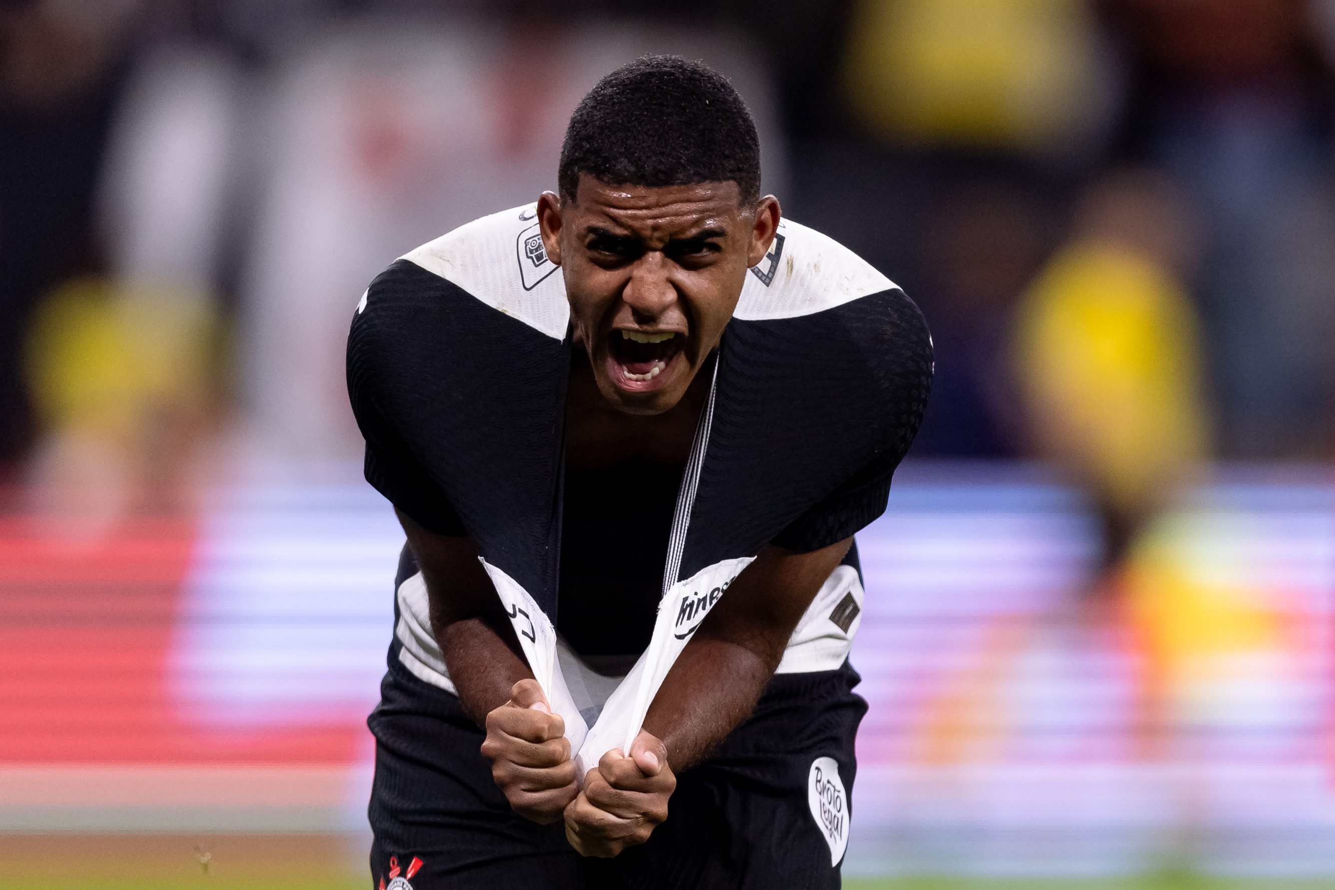 Gui Negão rompe jejum no Corinthians, enquanto Dorival analisa a oscilação da equipe