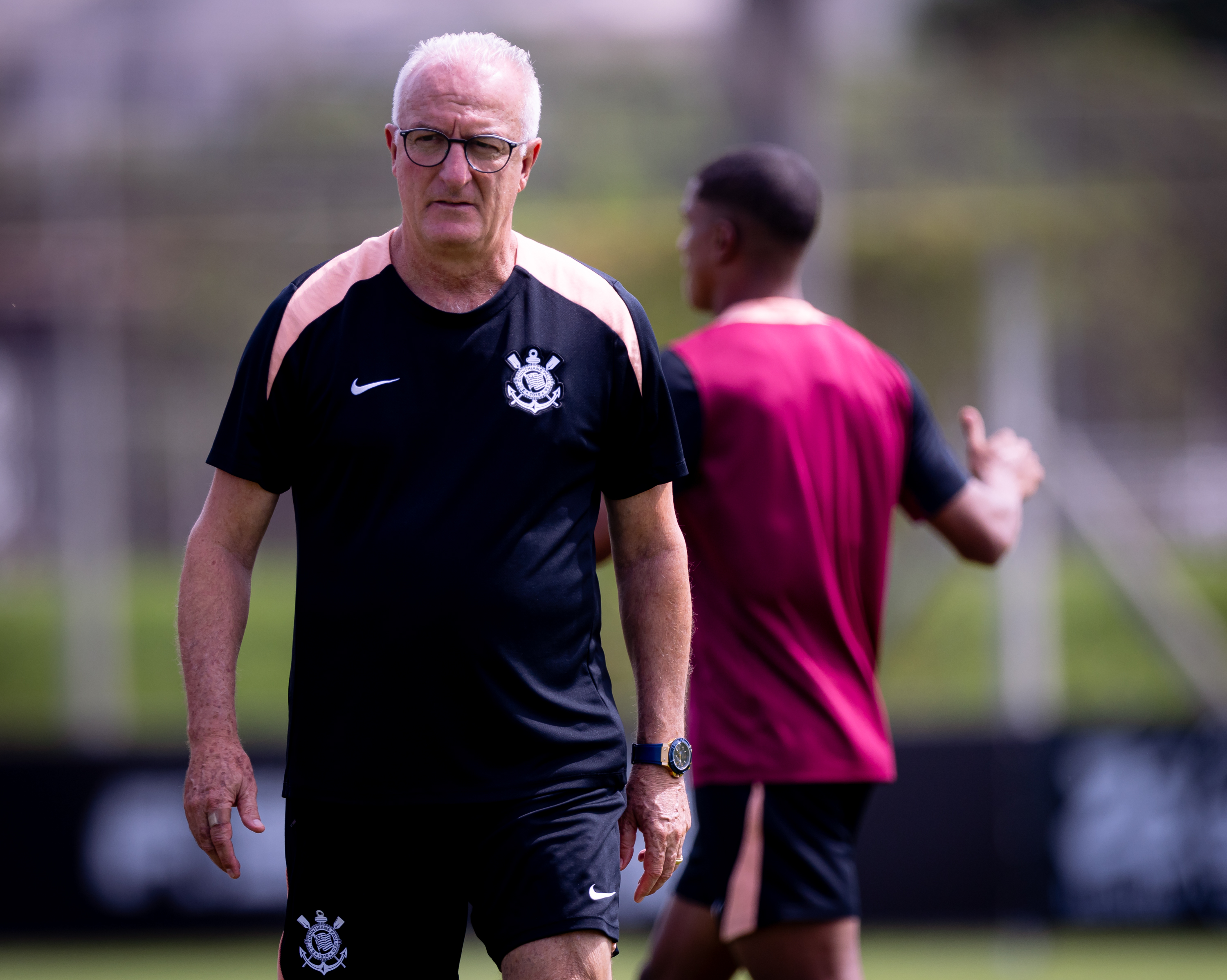 Corinthians Define Estratégia de Prioridade em Competições em Meio ao Calendário Apertado, Revela Dorival