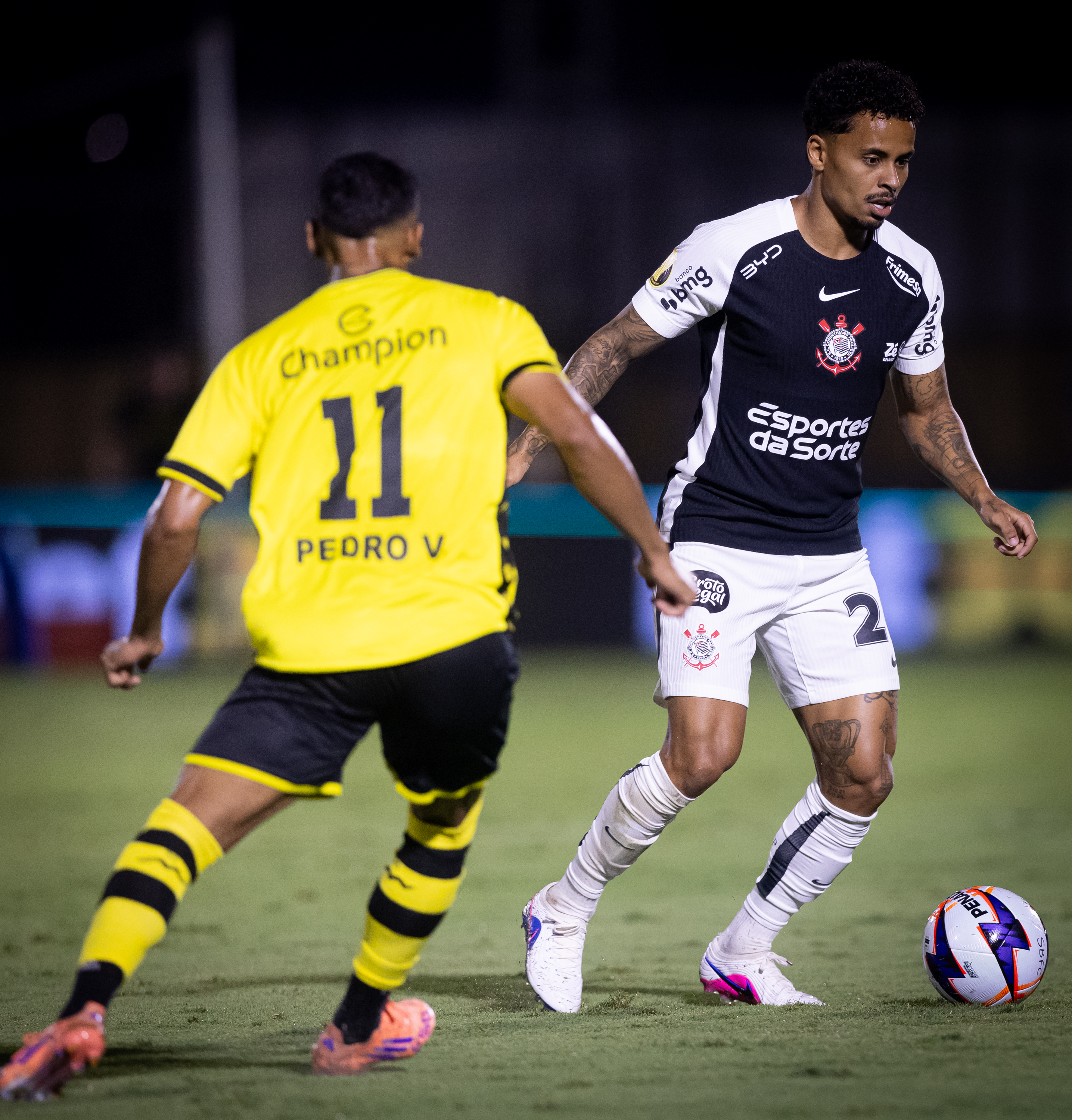 Dorival destaca avanço do Corinthians, mas alerta para desafios iminentes