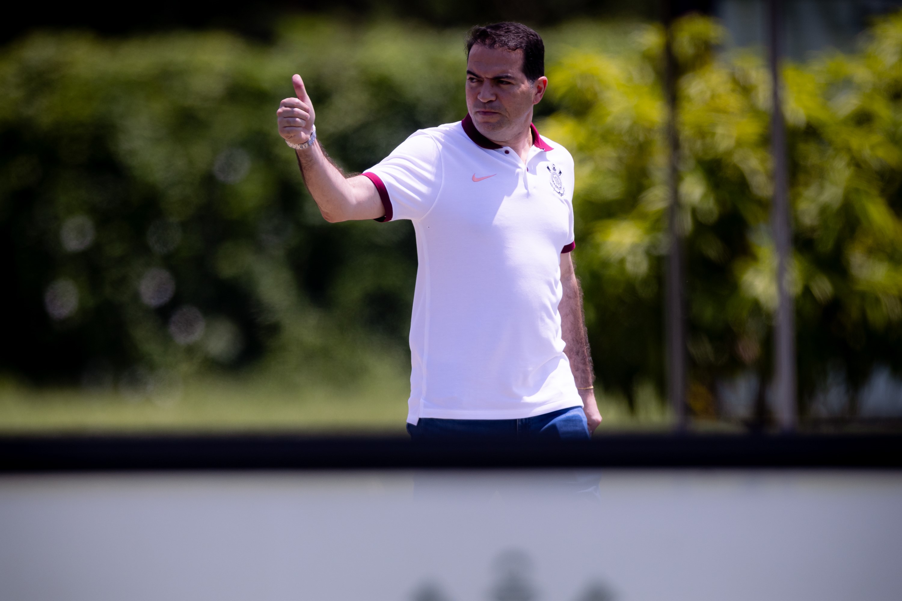 Marcelo Paz critica FPF por calendário e blinda Hugo Souza: "Apoio total"