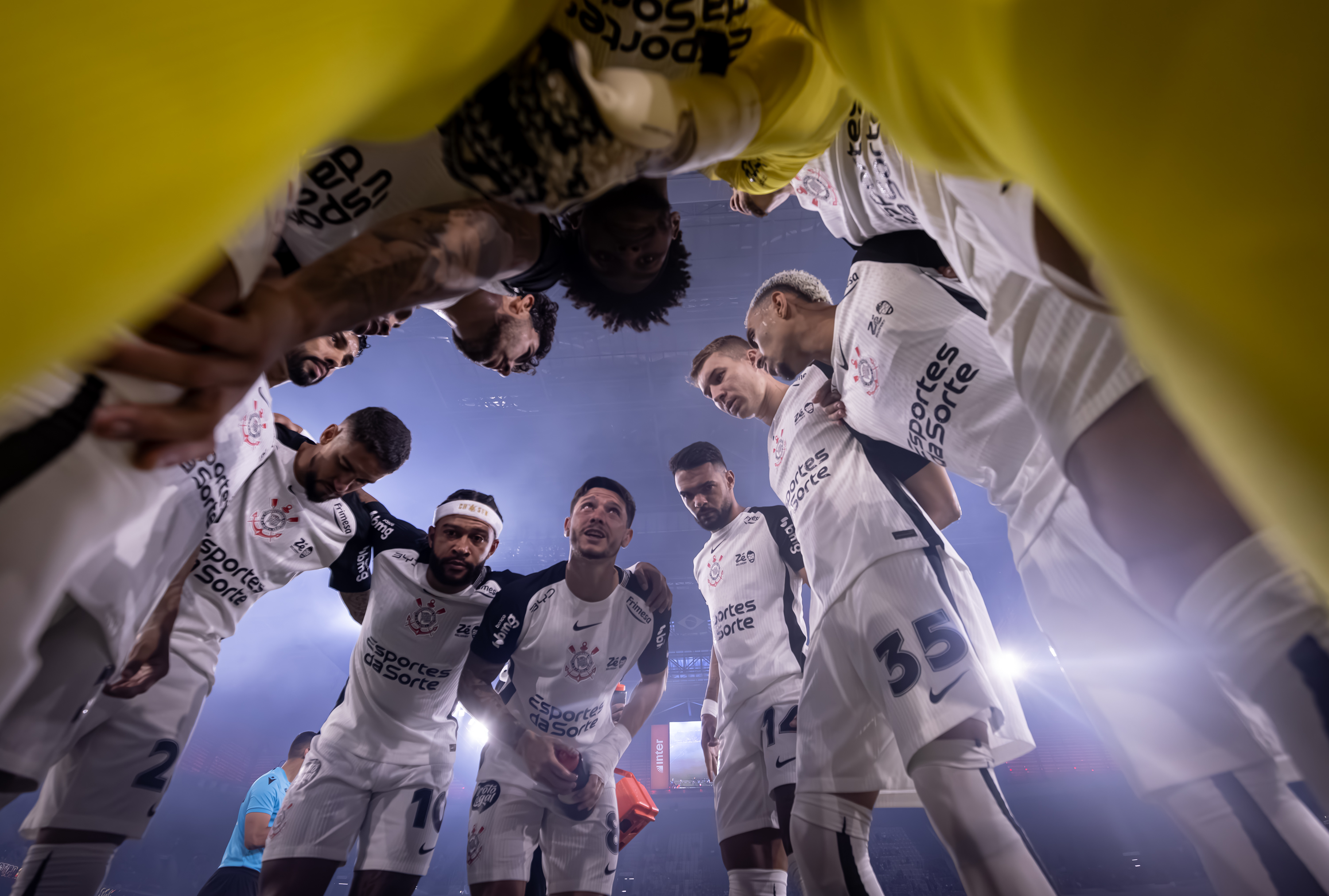 Corinthians Supera Dificuldades e Mostra Resistência em Duelo Desafiador