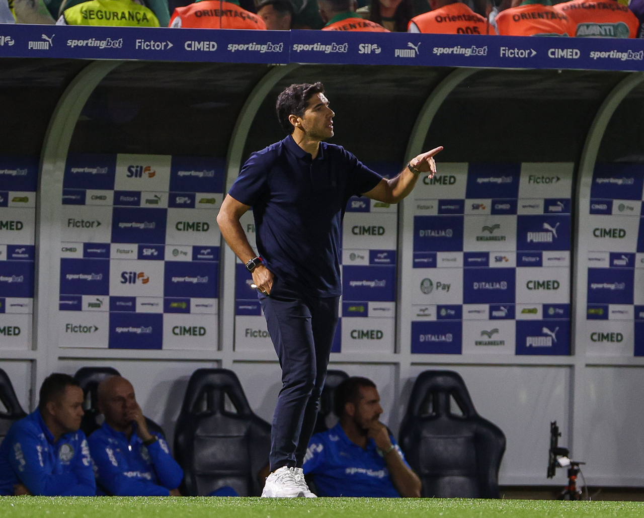 Palmeiras Enfrenta Desafios da Instabilidade em Busca do Recorde de Invencibilidade em Barueri