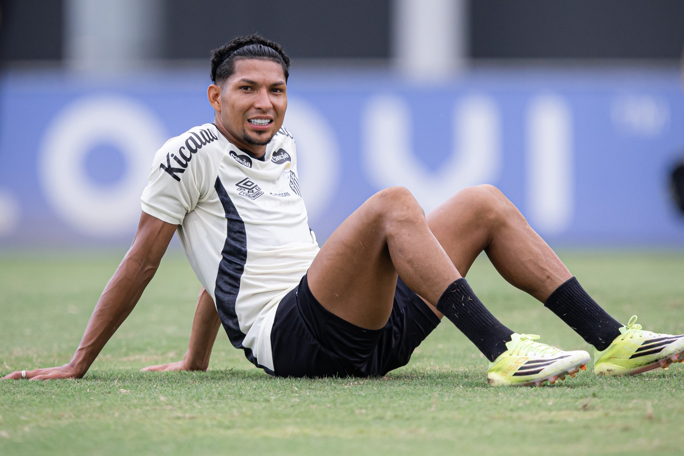 Rony projeta duelo de ida das oitavas da Copa do Brasil entre Santos e Remo