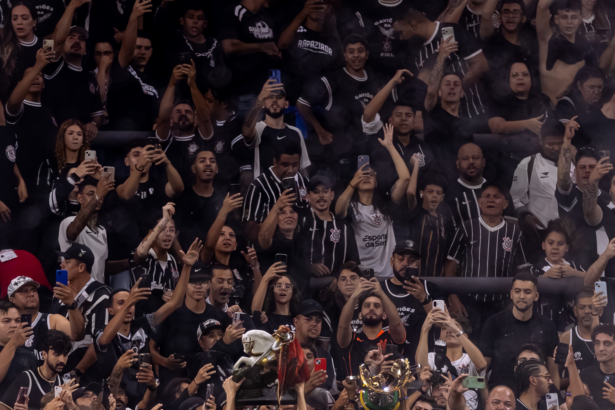 INGRESSOS LIBERADOS! Corinthians define preços e descontos para jogo do Brasileiro