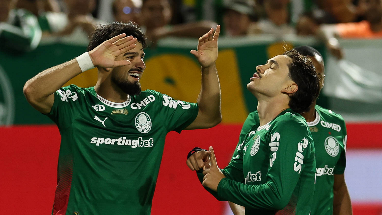 Palmeiras Avança à Final do Paulista: Mauricio Celebra Eliminação dos Comentários Sobre Arbitragem