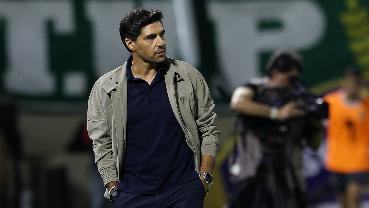 Abel Ferreira Assume a Liderança Histórica de Títulos no comando do Palmeiras