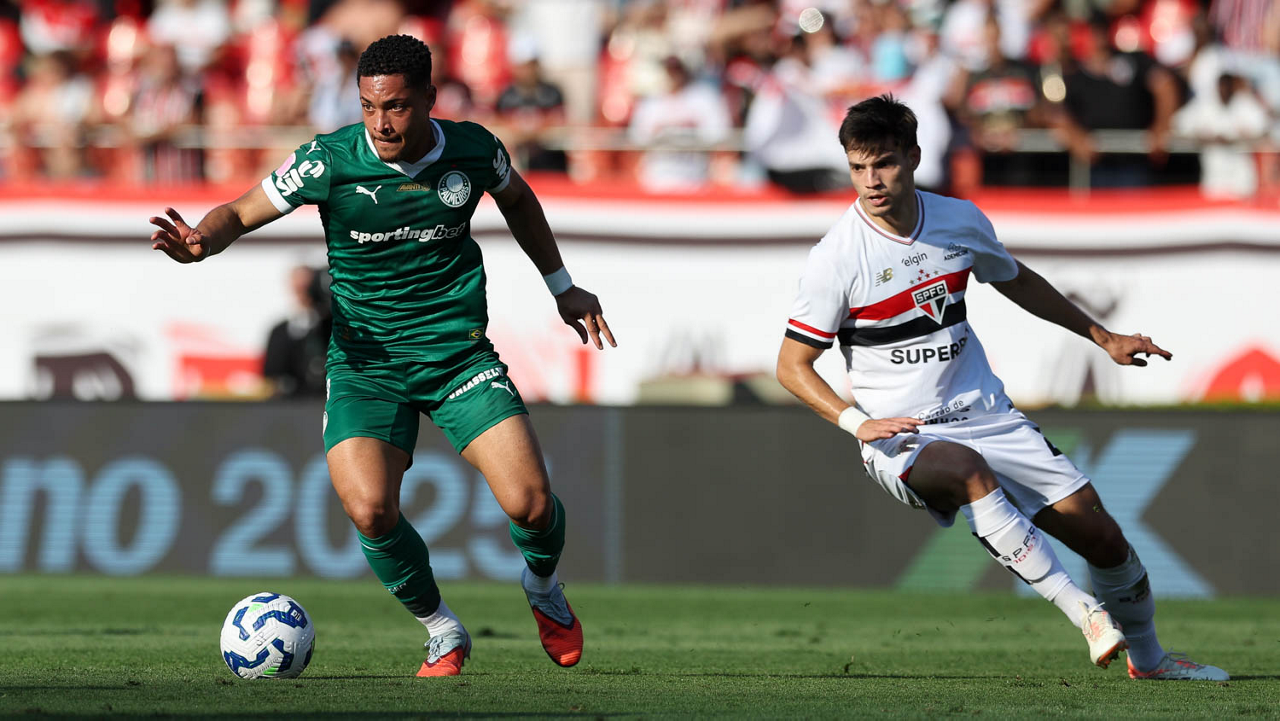 Palmeiras Disputa Novo Desafio no Morumbi, Cinquenta Dias Após Controvérsia Sob o Comando de Abel