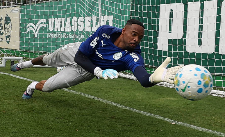 Carlos Miguel se destaca com números absurdos pelo Palmeiras