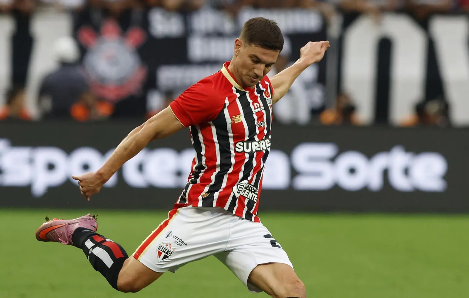 São Paulo pretende liberar cinco jogadores; veja quem são
