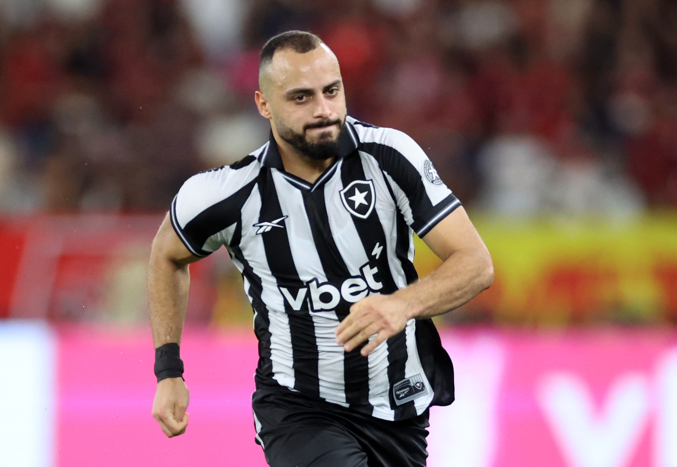 MELOU: Corinthians encerra negociações por Arthur Cabral