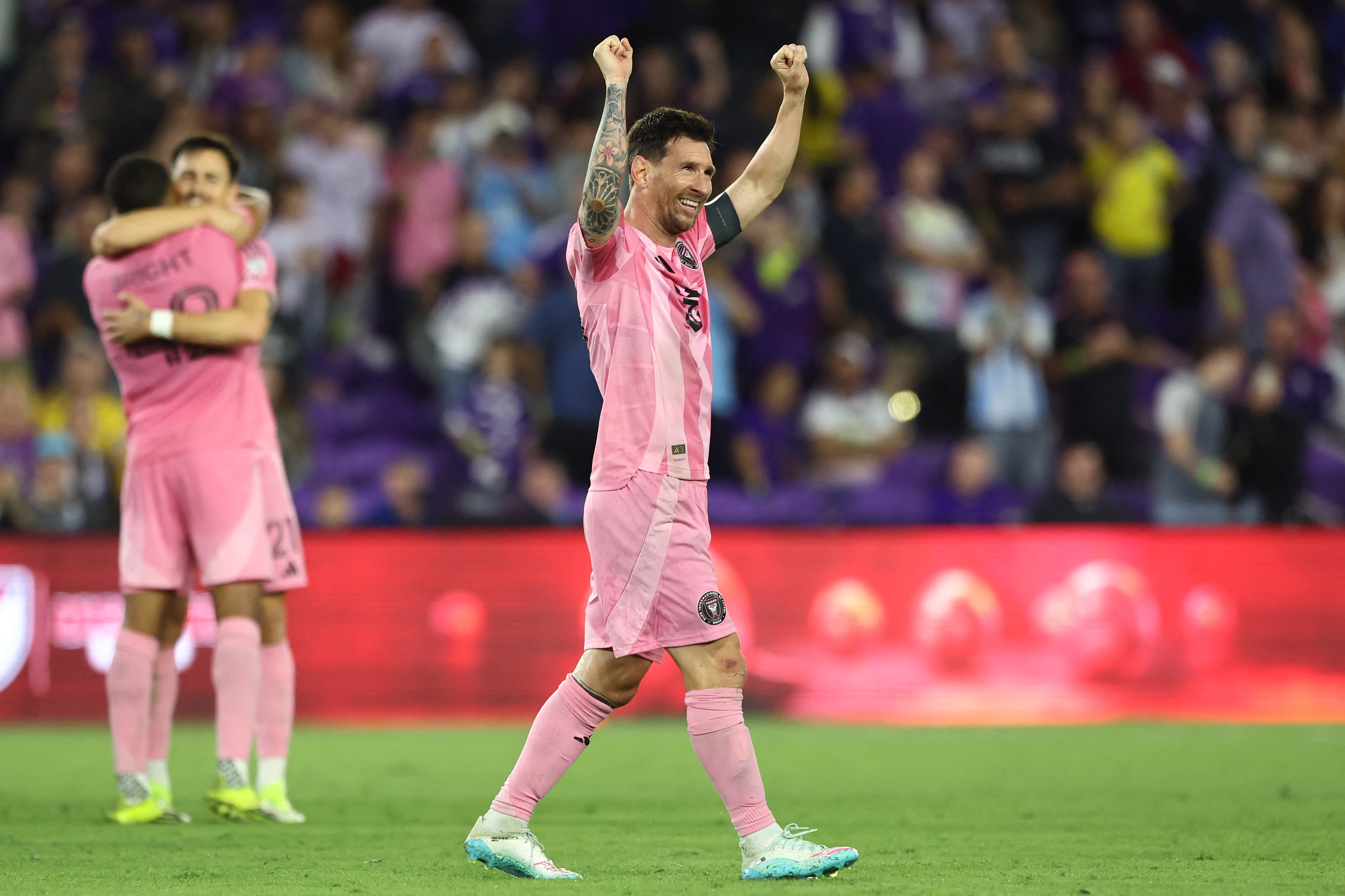 Messi brilha, Inter Miami vira sobre o Orlando City e vence a primeira na MLS