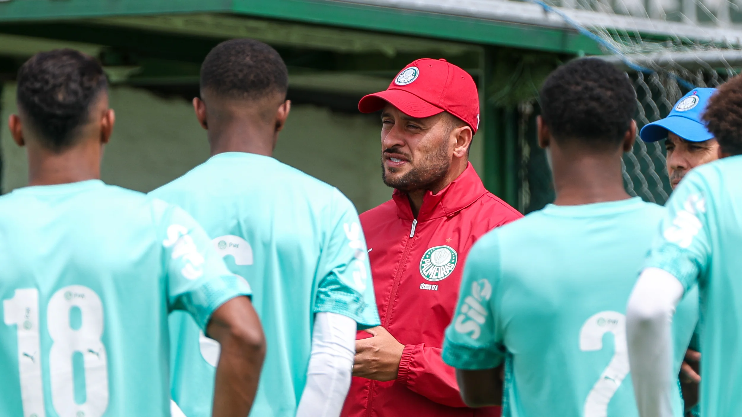 Palmeiras traça estratégia e define prazo para anúncio do novo técnico do Sub-20
