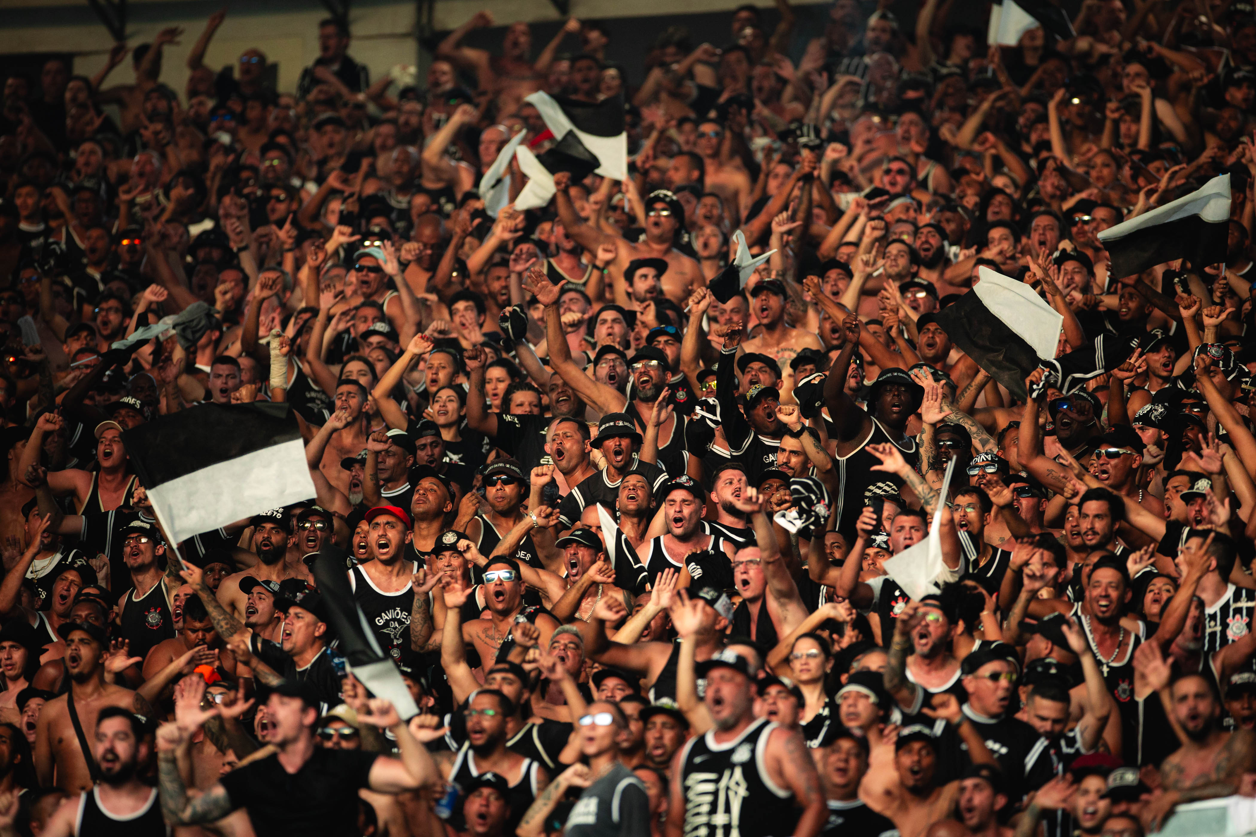 Guia Completo: Como Adquirir Ingressos para Torcedores Visitantes no Confronto Fluminense x Corinthians