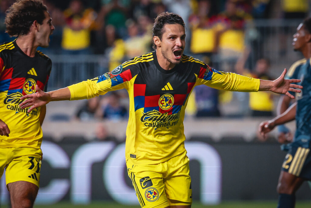Veiga brilha e garante vitória decisiva do América-MEX na Copa dos Campeões da Concacaf