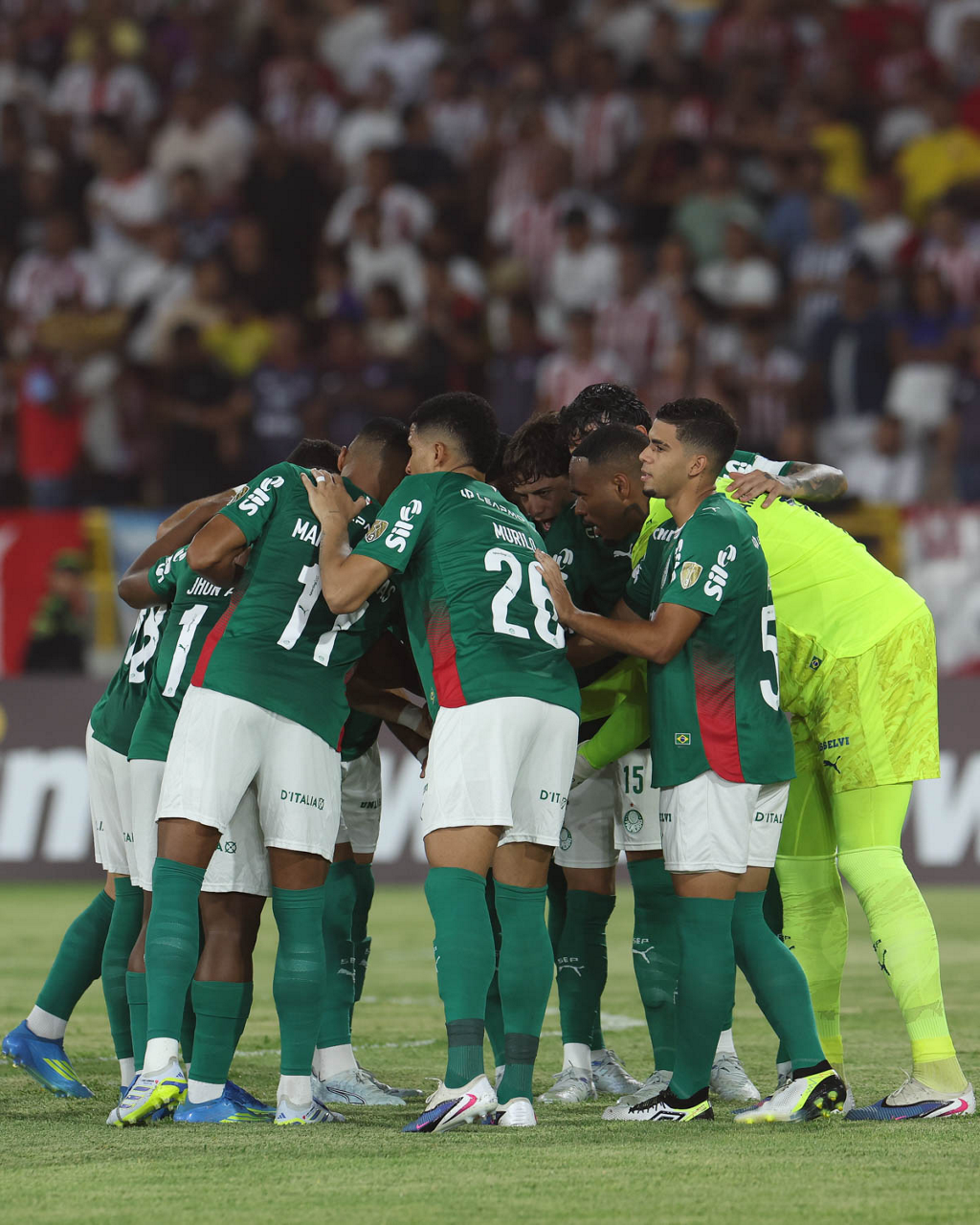 Palmeiras mostra resiliência na estreia da Libertadores, superando oscilações em busca de melhoria