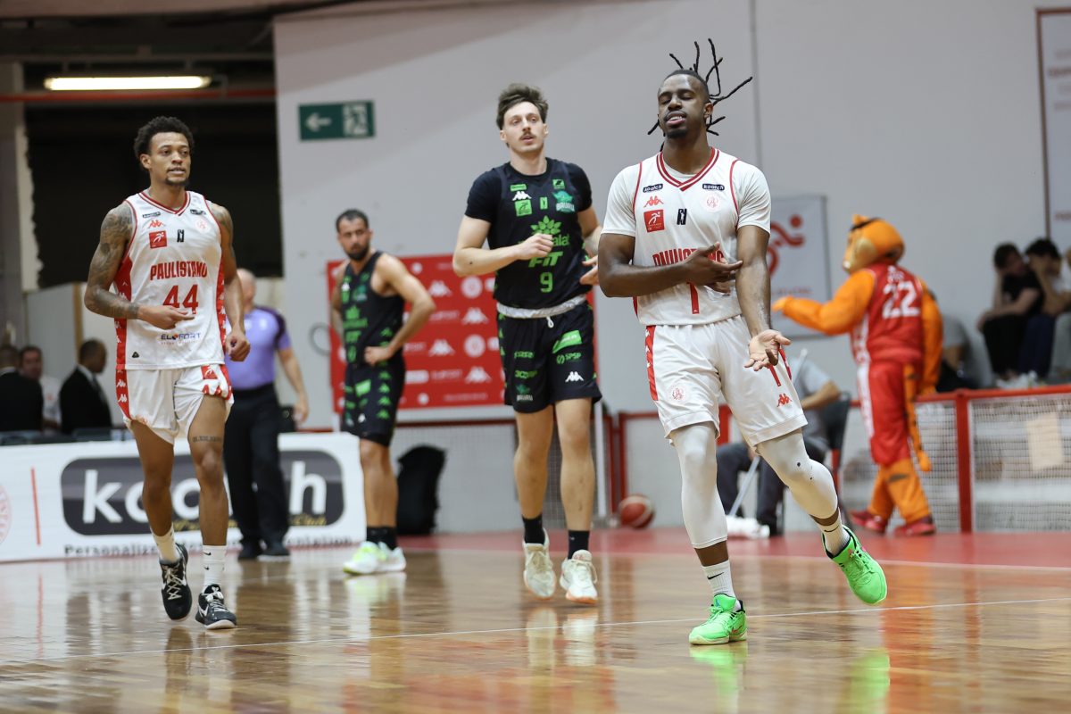 Paulistano vence Bauru e sai na frente nas oitavas do NBB