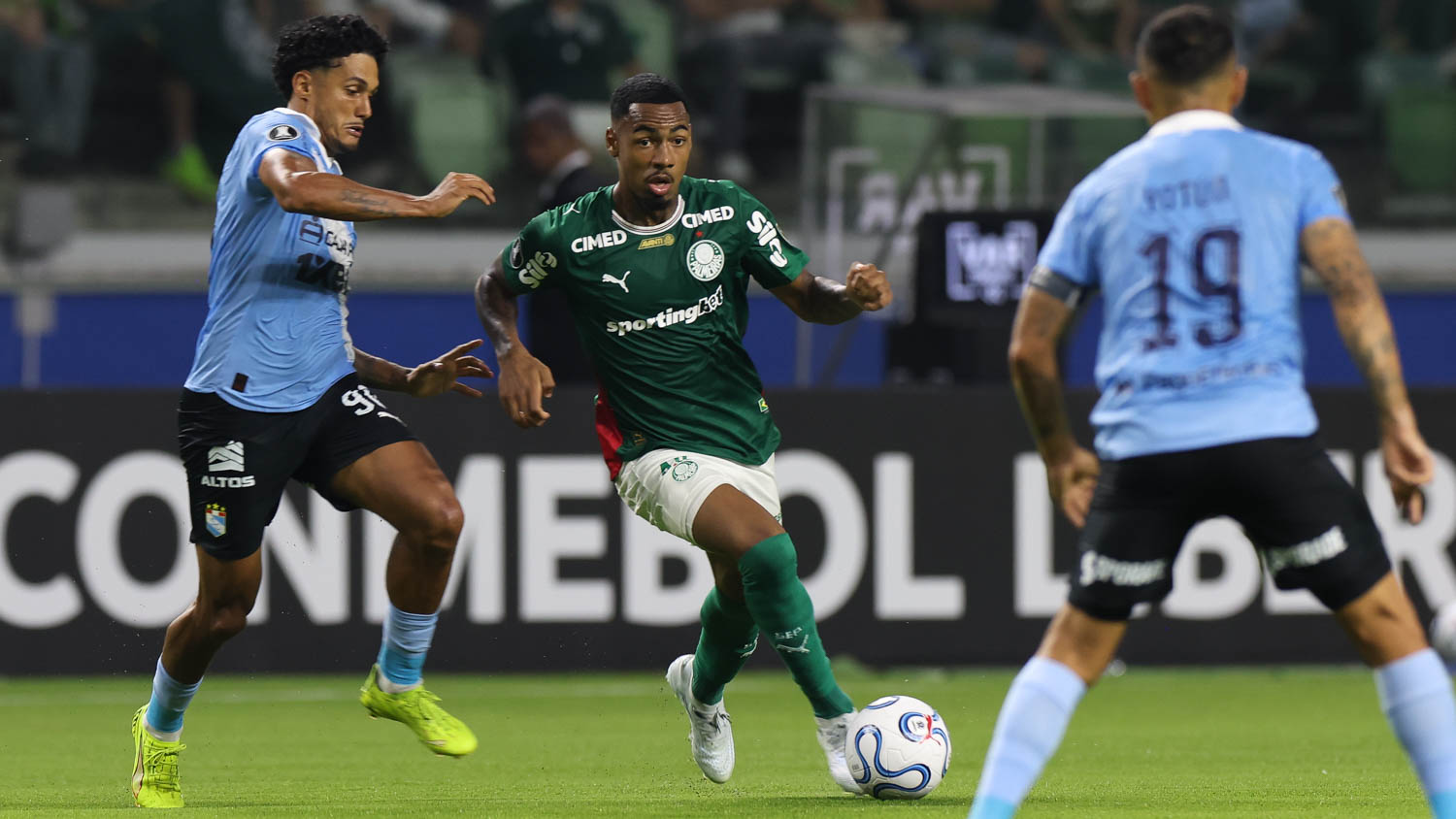 Conmebol altera estádio para Sporting Cristal x Palmeiras pela Libertadores