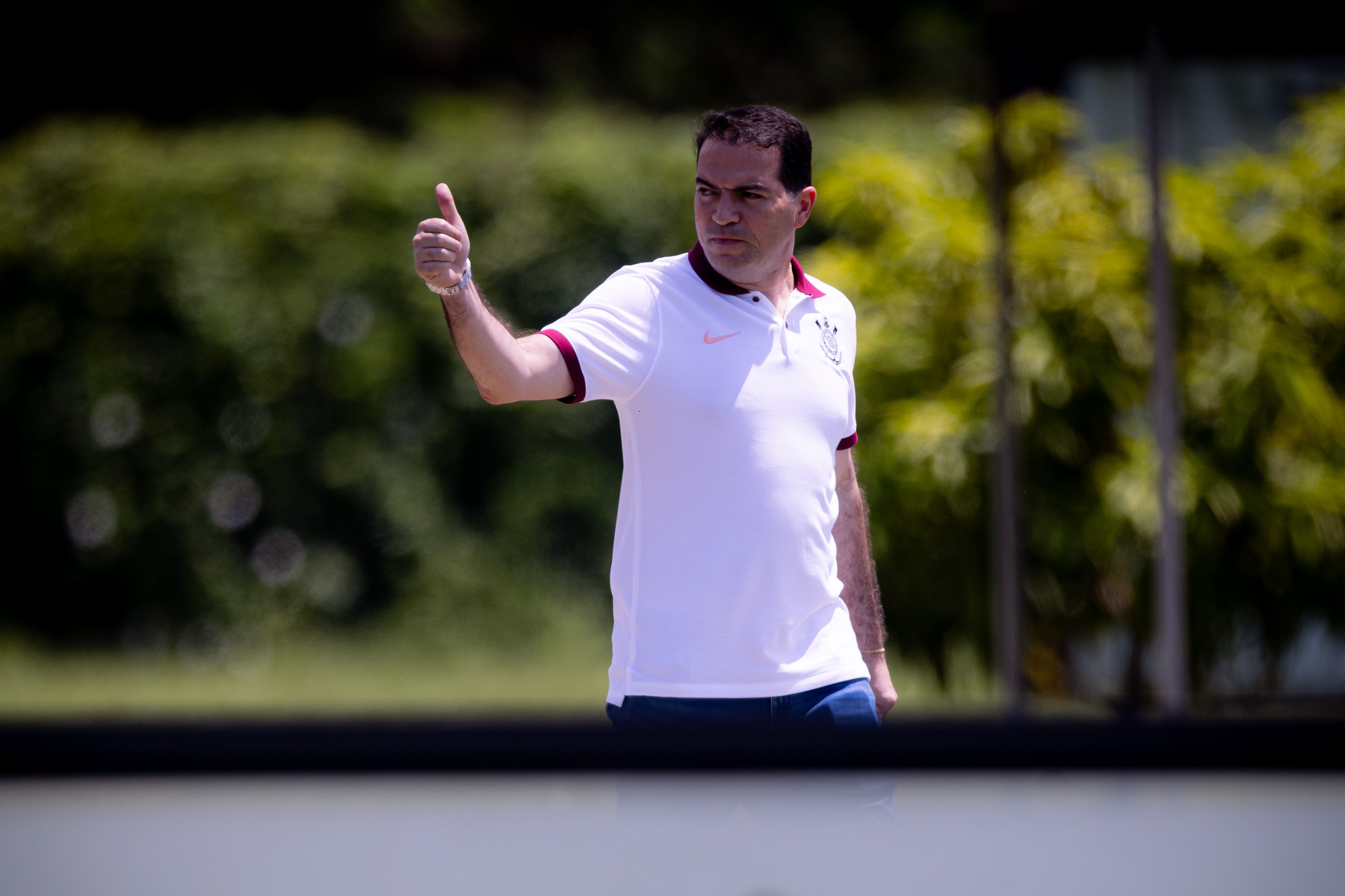 Corinthians Reforça Estrutura com Nova Contratação na Análise de Mercado Internacional