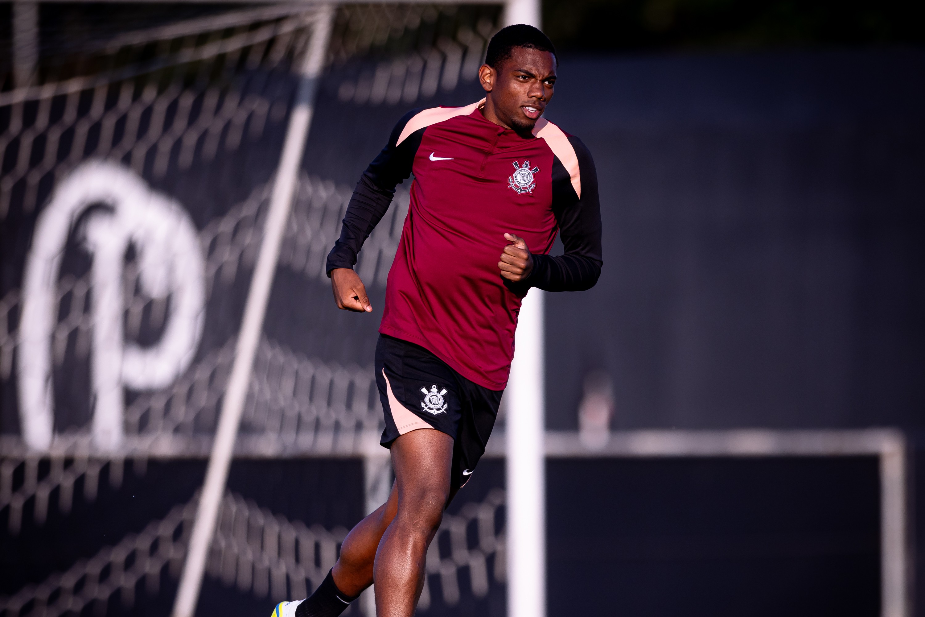 Corinthians Define Escalação para Duelos Cruciais contra o Santa Fé