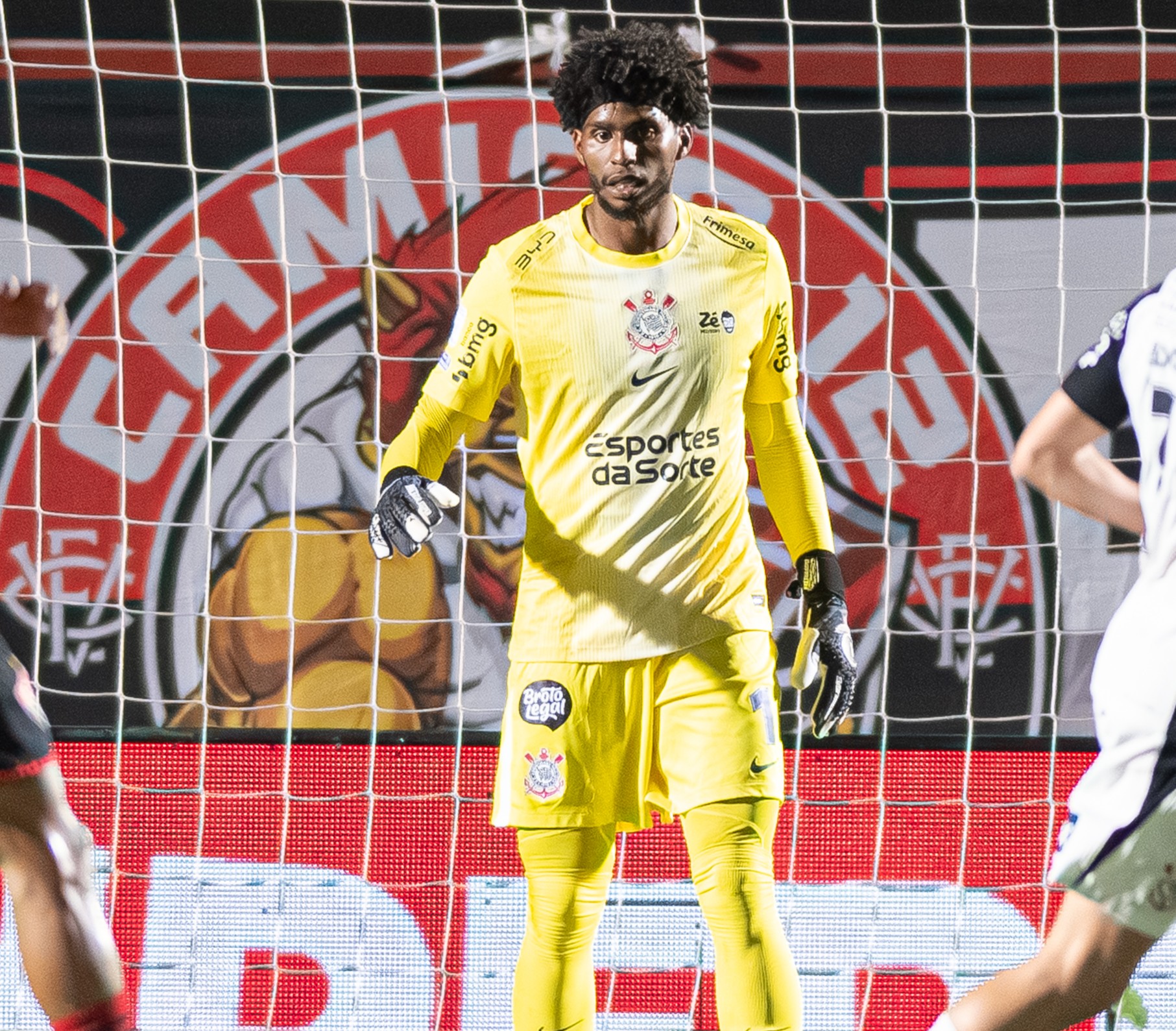 Corinthians enfrenta desfalques e chega a Santa Catarina para estreia na Copa do Brasil