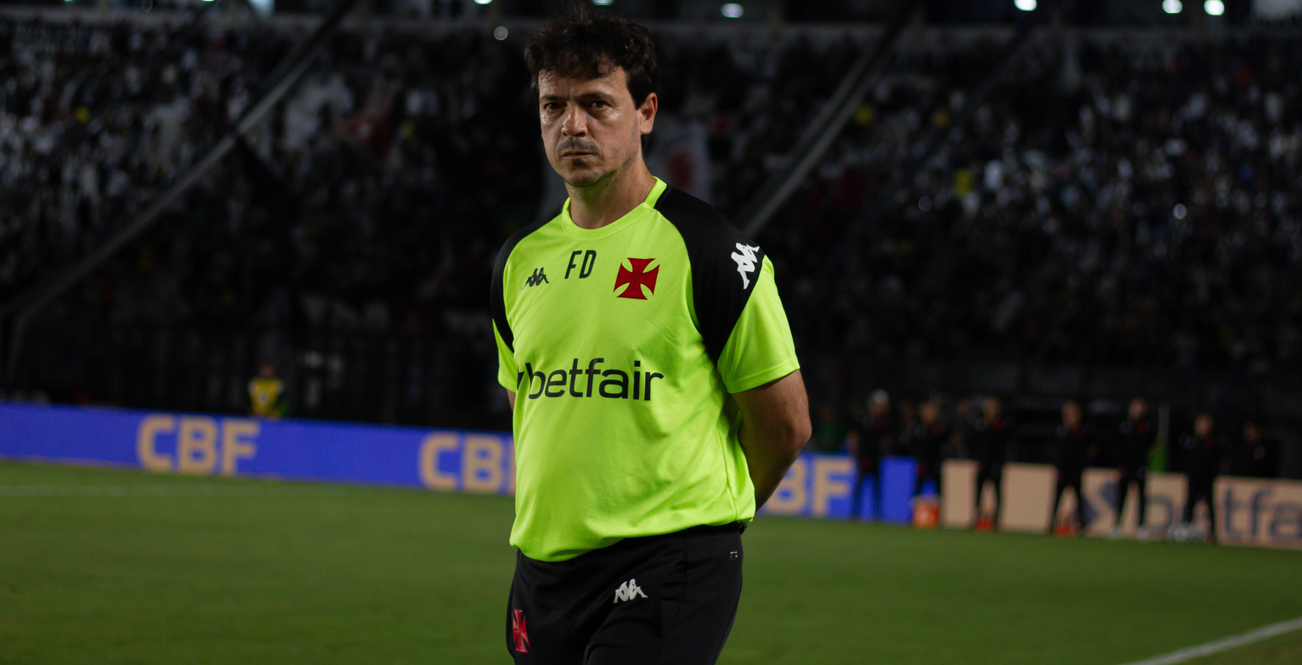 Corinthians Acerta Contrato com Diniz e Aguarda Formalização para Anúncio Oficial