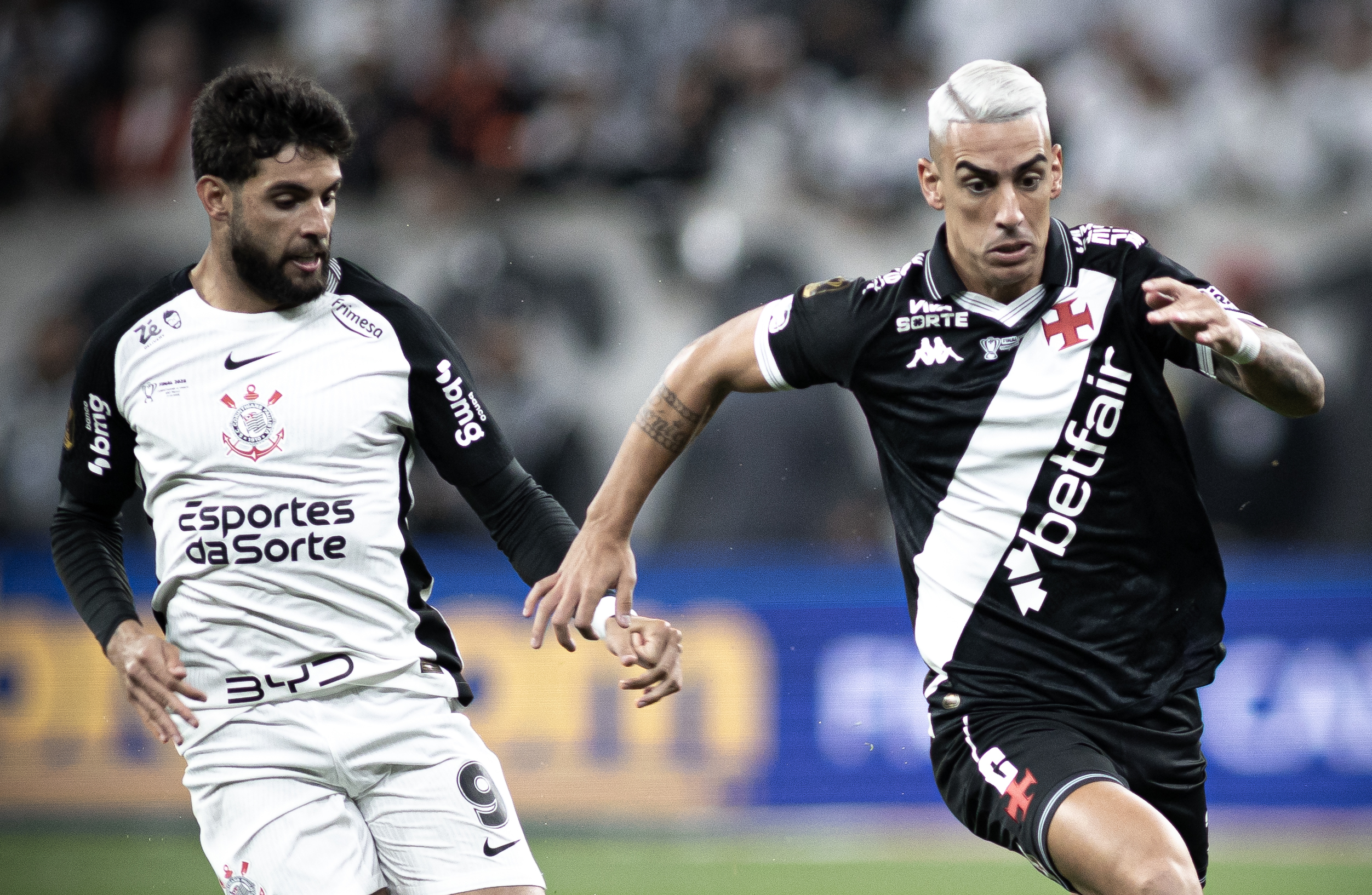 PRESSÃO EM ITAQUERA: Corinthians recebe o Vasco em duelo decisivo para fugir do Z-4