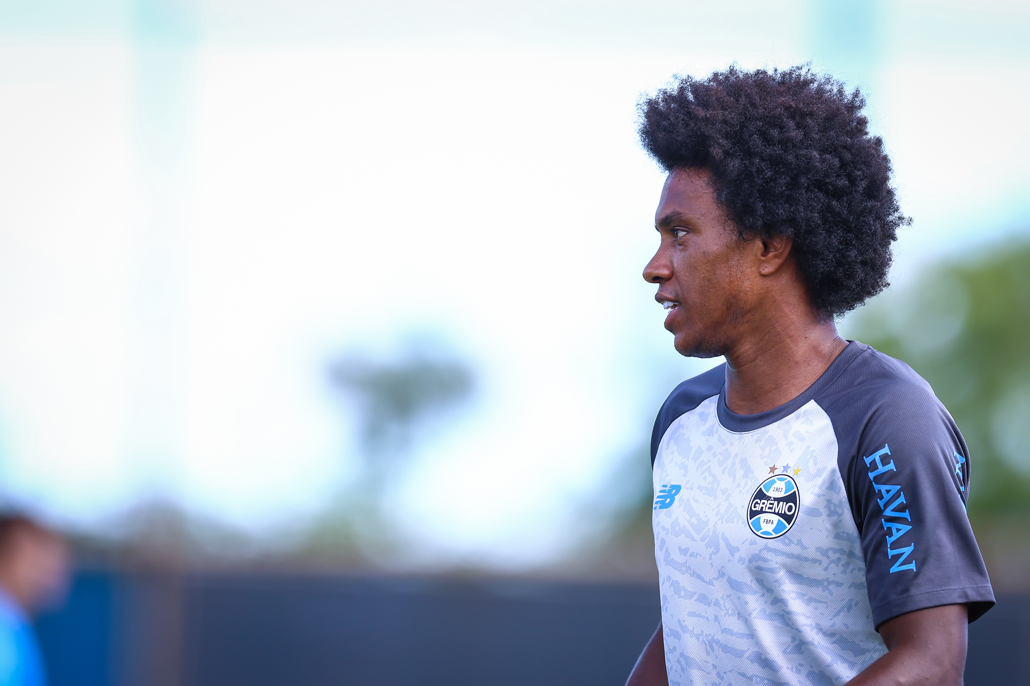 Willian se despede do Grêmio e acena com retorno ao futebol europeu após fase conturbada