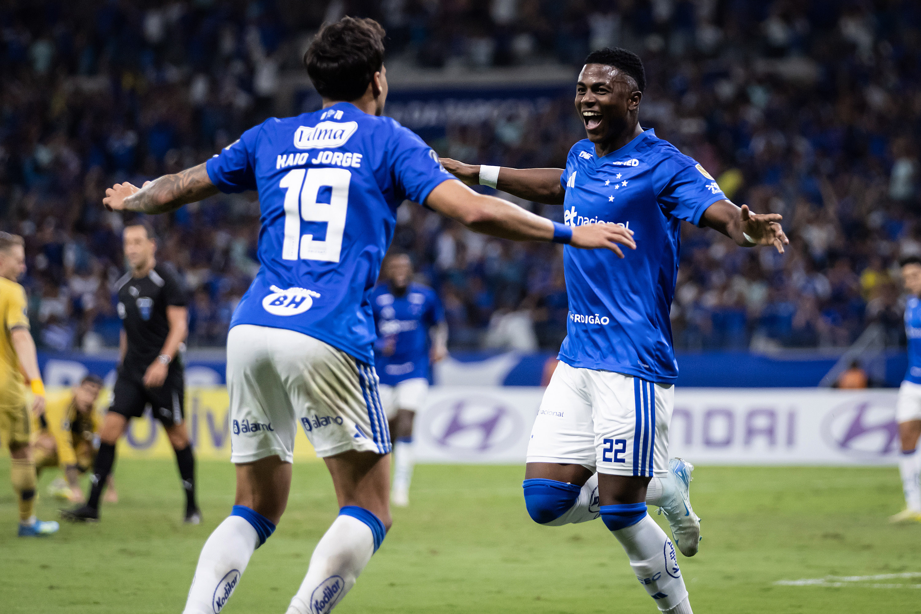 Cruzeiro Supera Boca Juniors e Assuma a Liderança do Grupo na Libertadores