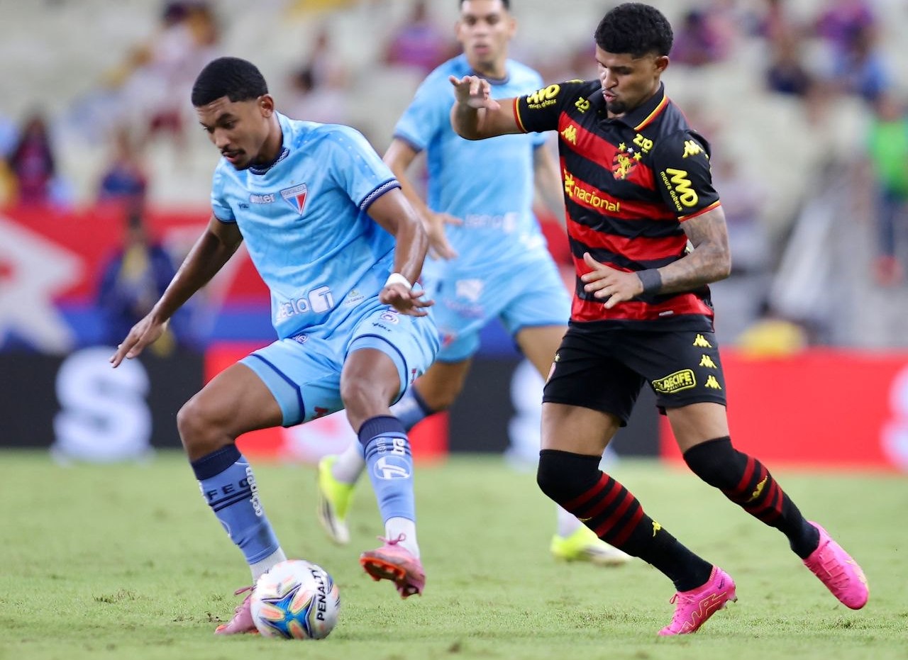Fortaleza bate Sport com gols no fim e avança na Copa do Nordeste
