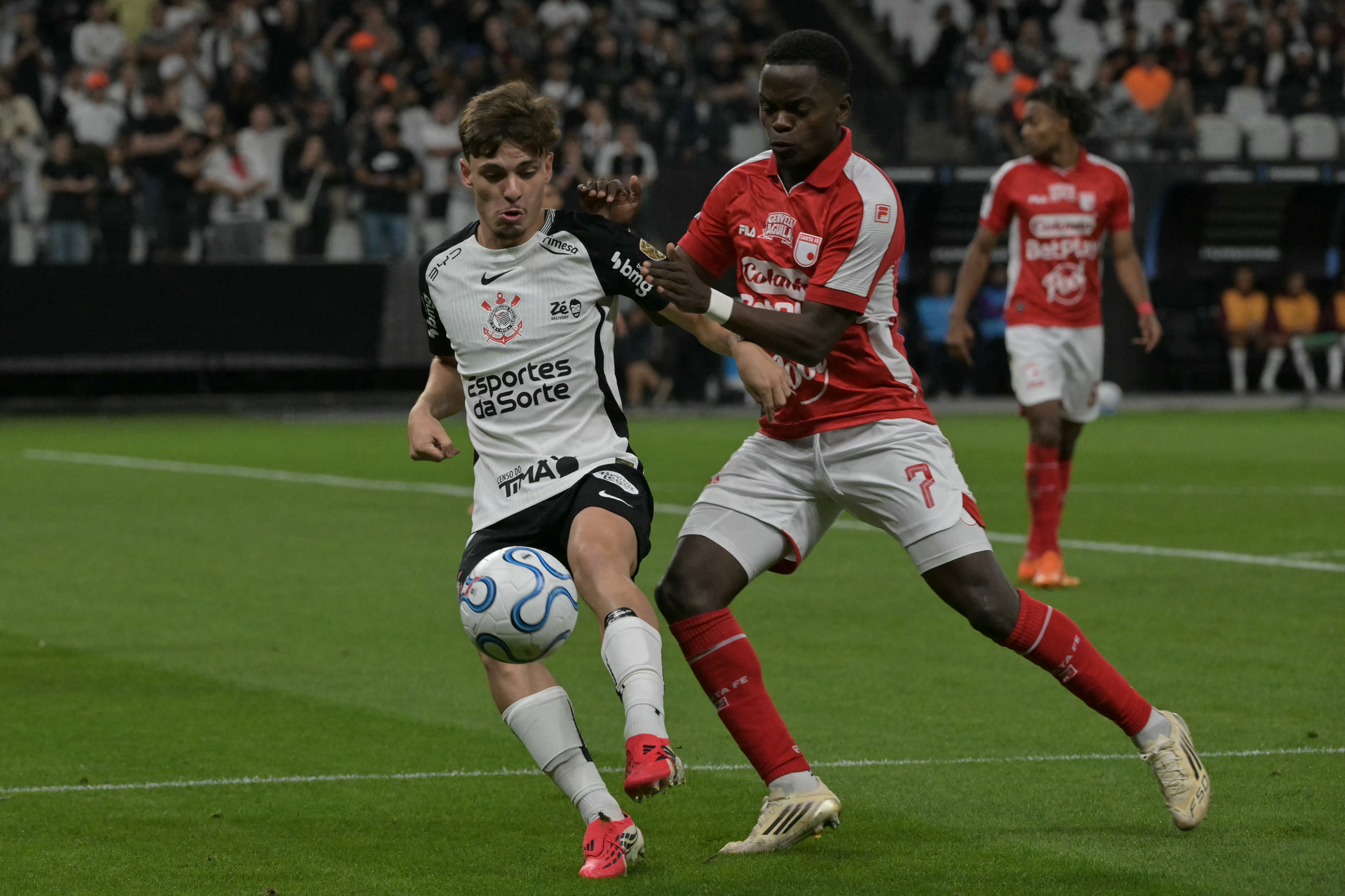 Santa Fe e Corinthians se Enfrentam na Libertadores: Detalhes do Confronto, Estatísticas e Prováveis Escalações