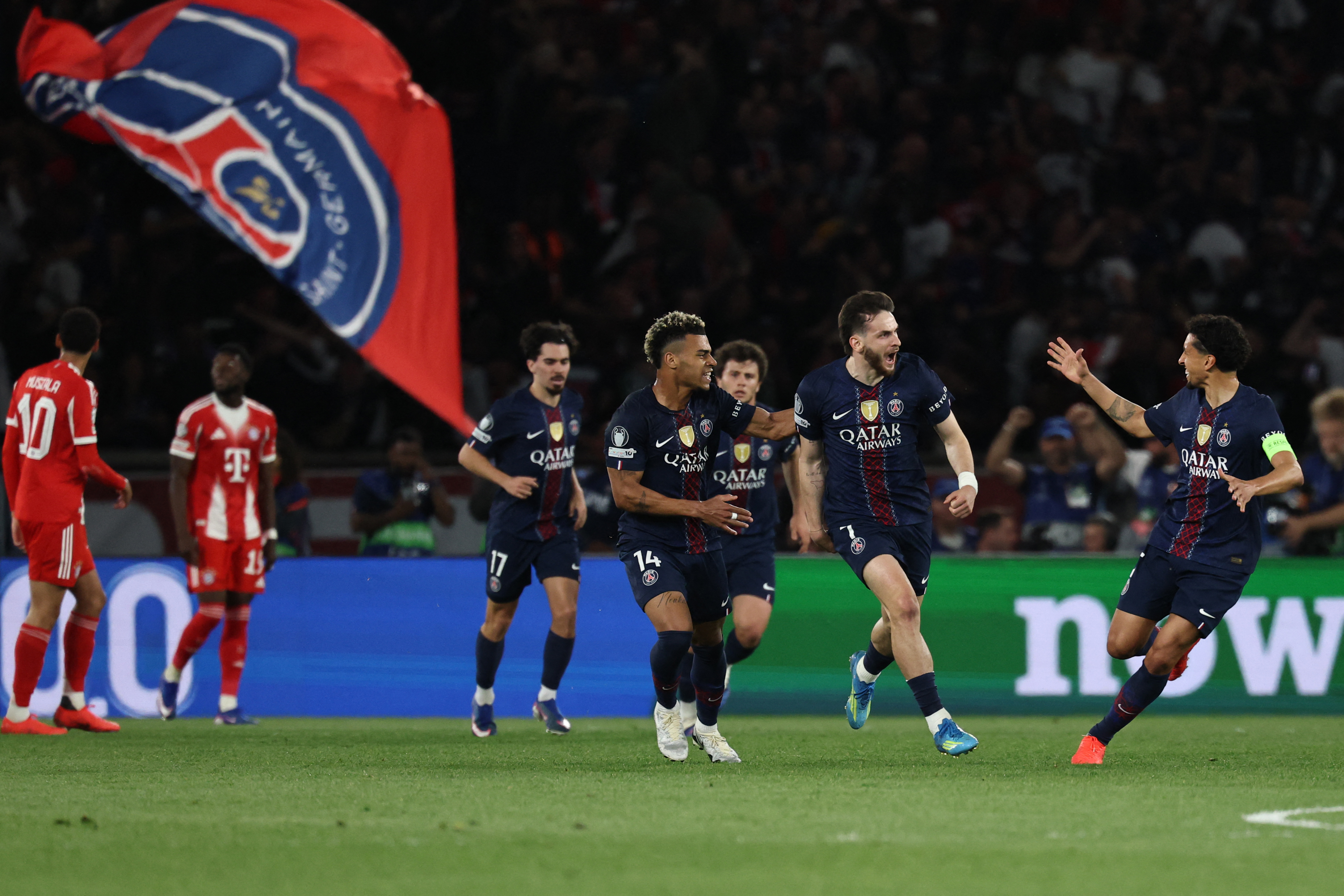 Em jogo de nove gols, PSG vira sobre o Bayern e abre vantagem na semi da Champions