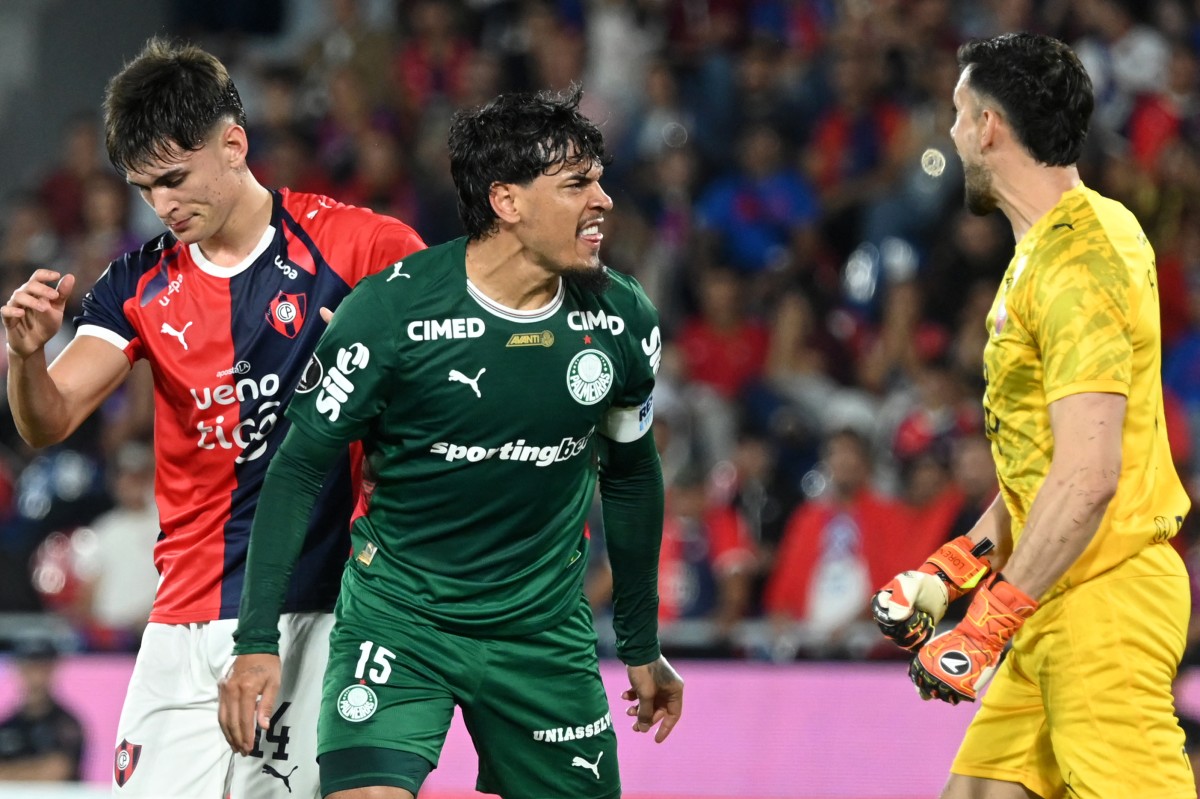 Palmeiras perde a liderança na Libertadores: ineficiência ofensiva e reveses marcam o caminho