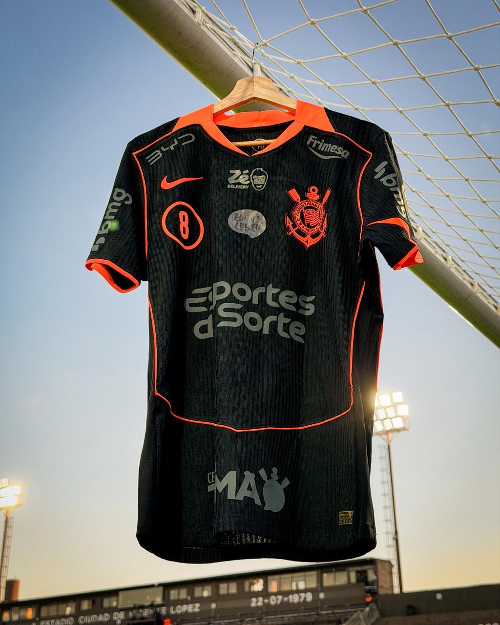 Diniz Confia em Jovem Atacante para Debutar no Corinthians na Libertadores