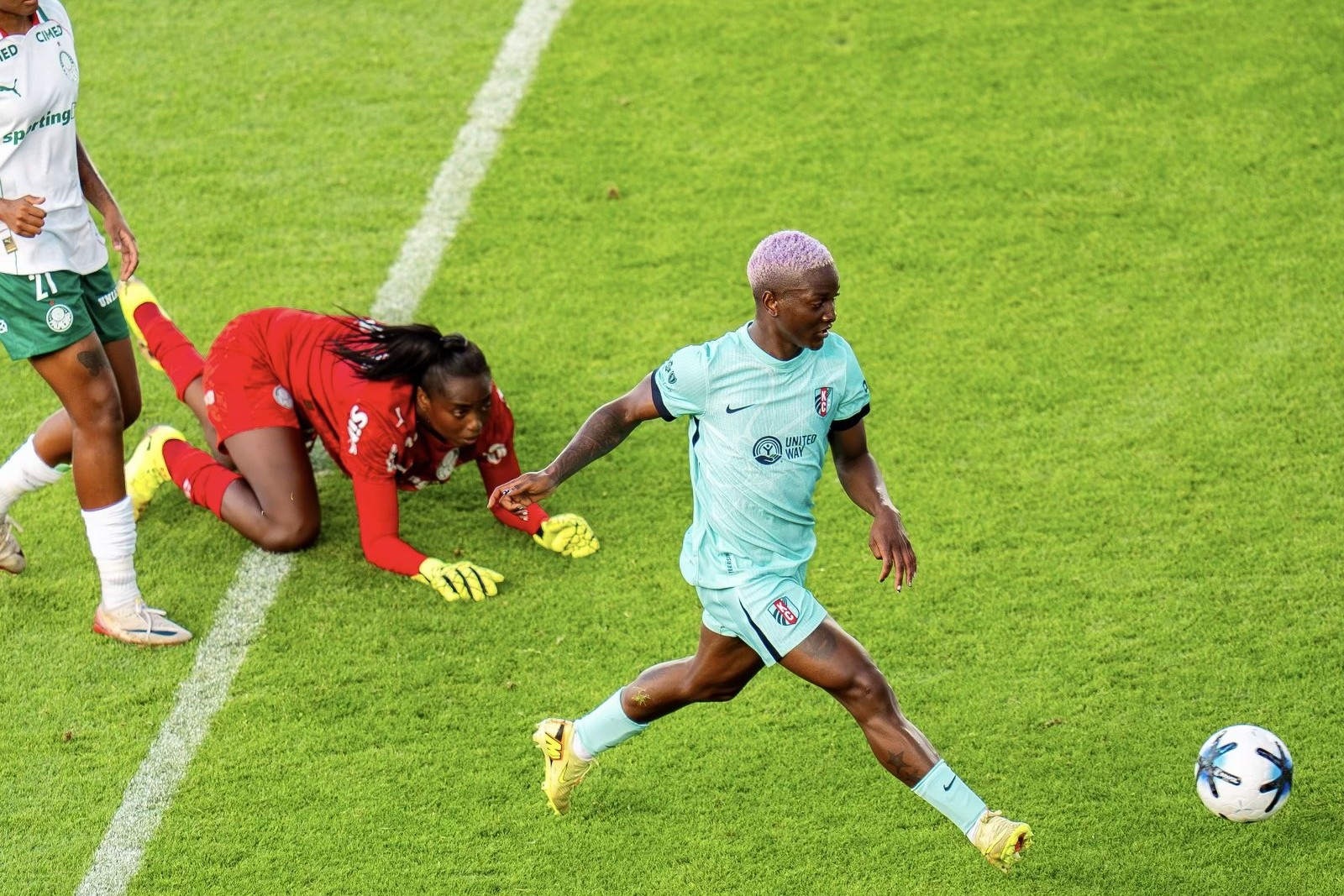 Palmeiras sofre goleada e encerra participação na Teal Rising Cup com derrota para equipe americana
