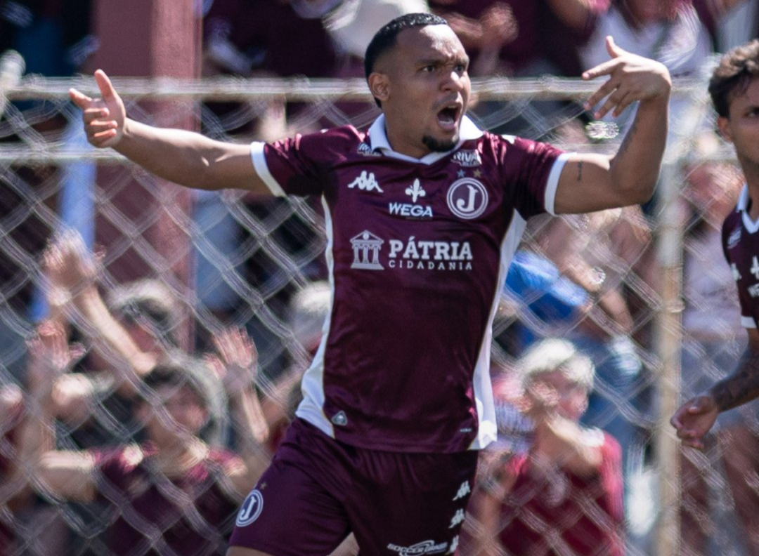 Juventus vence Votuporanguense de virada e larga na frente pelo acesso ao Paulistão