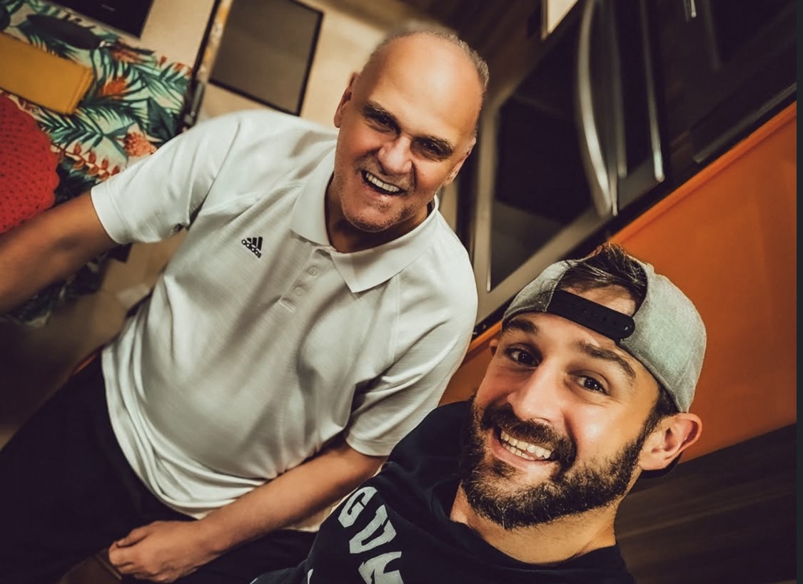 Filho de Oscar Schmidt se manifesta após morte do pai: "O mundo perde um ídolo"