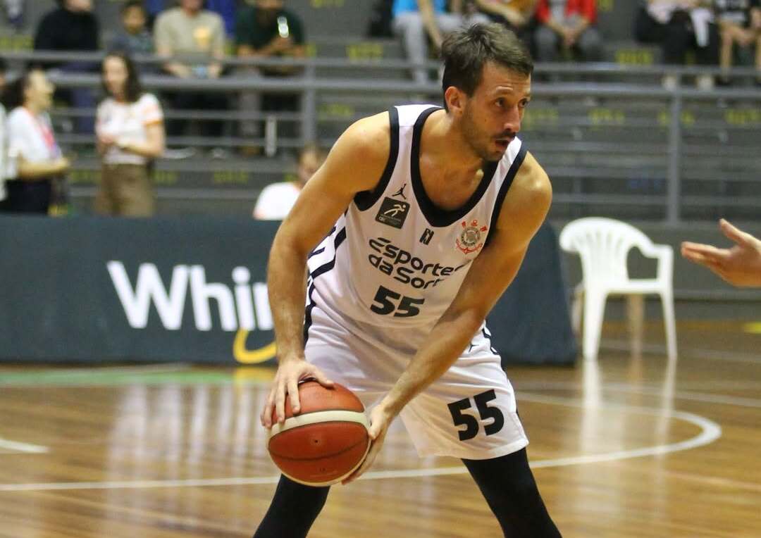 Corinthians bate o Caxias fora de casa e fecha temporada regular do NBB