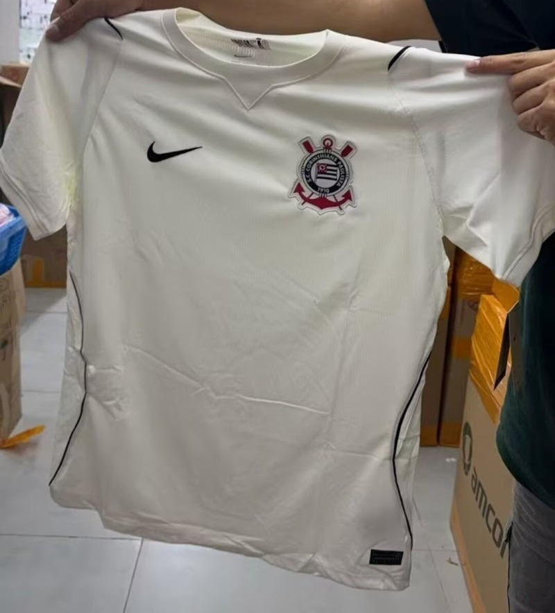 Corinthians: Nova Camisa em Foco com Imagem Revolucionária