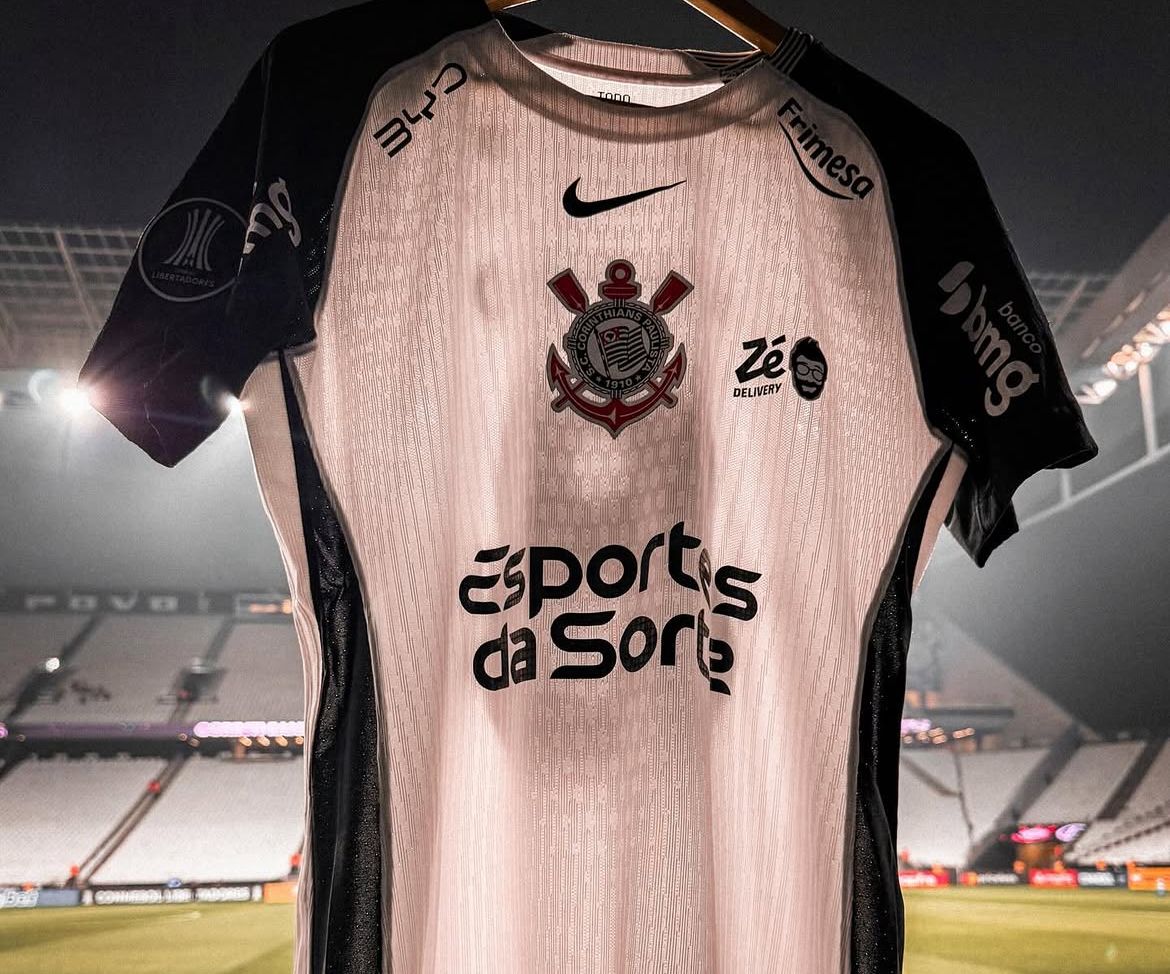Corinthians apresenta retornos decisivos e escala Lingard como titular no embate contra o Peñarol