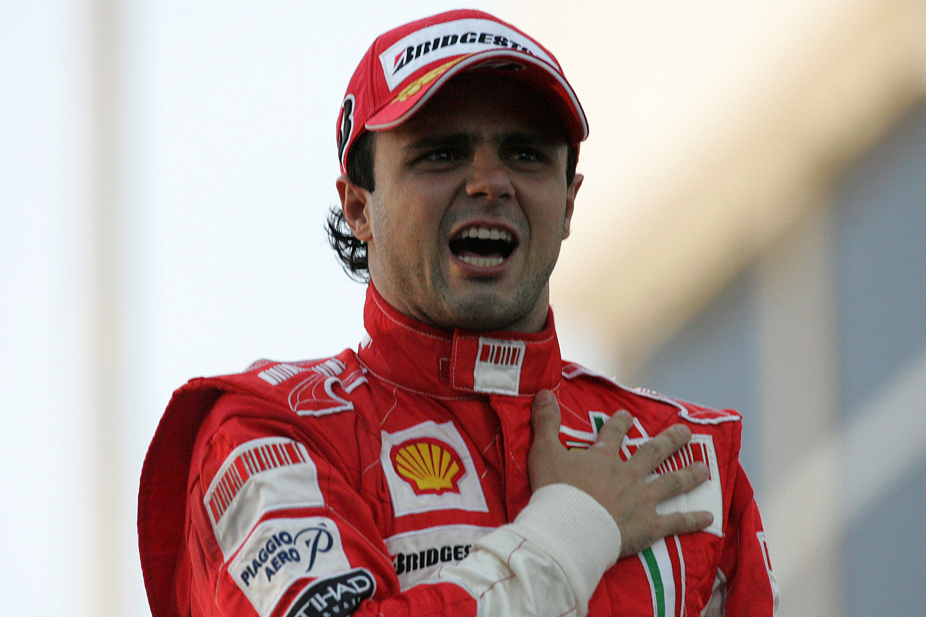 Há 26 anos, Rubens Barrichello conquista sua primeira vitória na F1; relembre em fotos