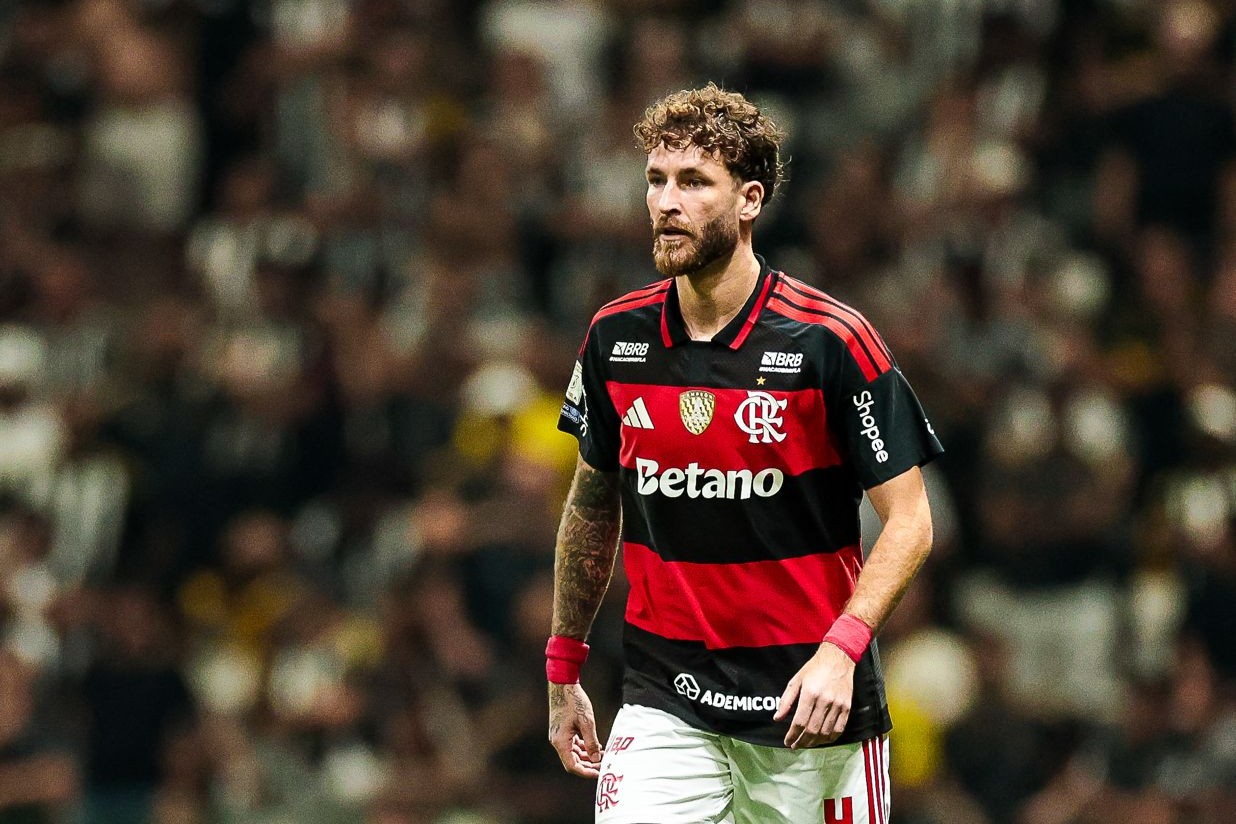 Léo Pereira é ausência confirmada no Flamengo para duelo decisivo contra o Estudiantes