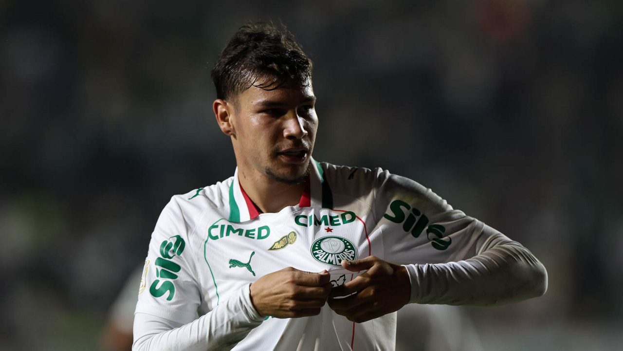 Erick Belé reflete sobre conselhos valiosos de Felipe Anderson e festeja seu primeiro gol como jogador profissional pelo Palmeiras