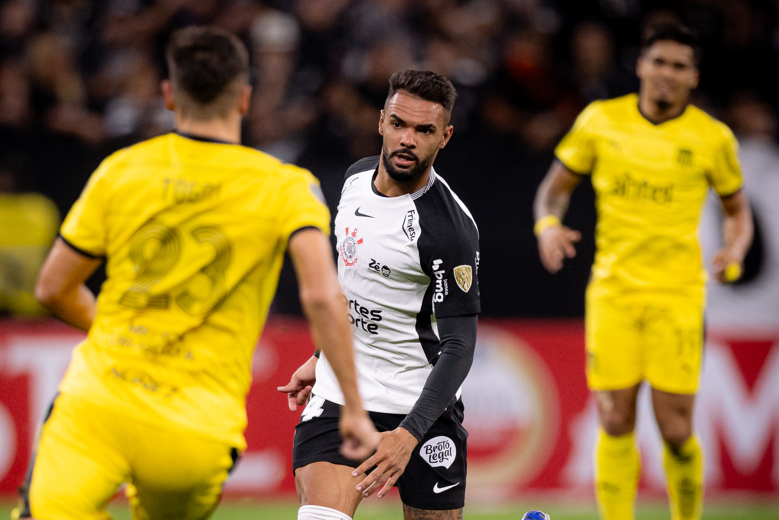 Saiba onde assistir ao vivo a Peñarol x Corinthians nesta quinta.