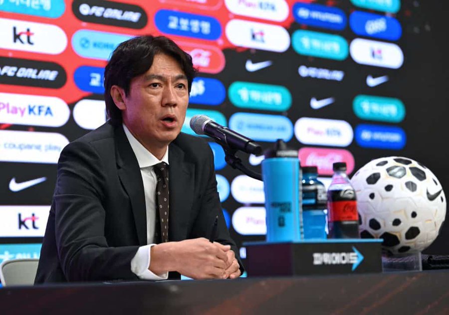 "Estamos aqui só para jugar futebol", diz técnico de time norte-coreano em viagem à Coreia do Sul