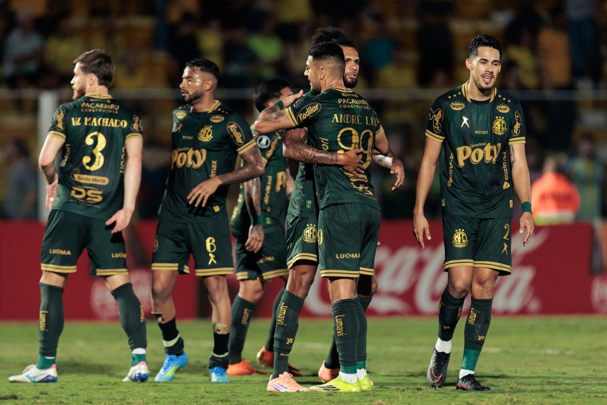 Mirassol x Chapecoense pelo Brasileirão: veja prováveis escalações e onde assistir ao jogo