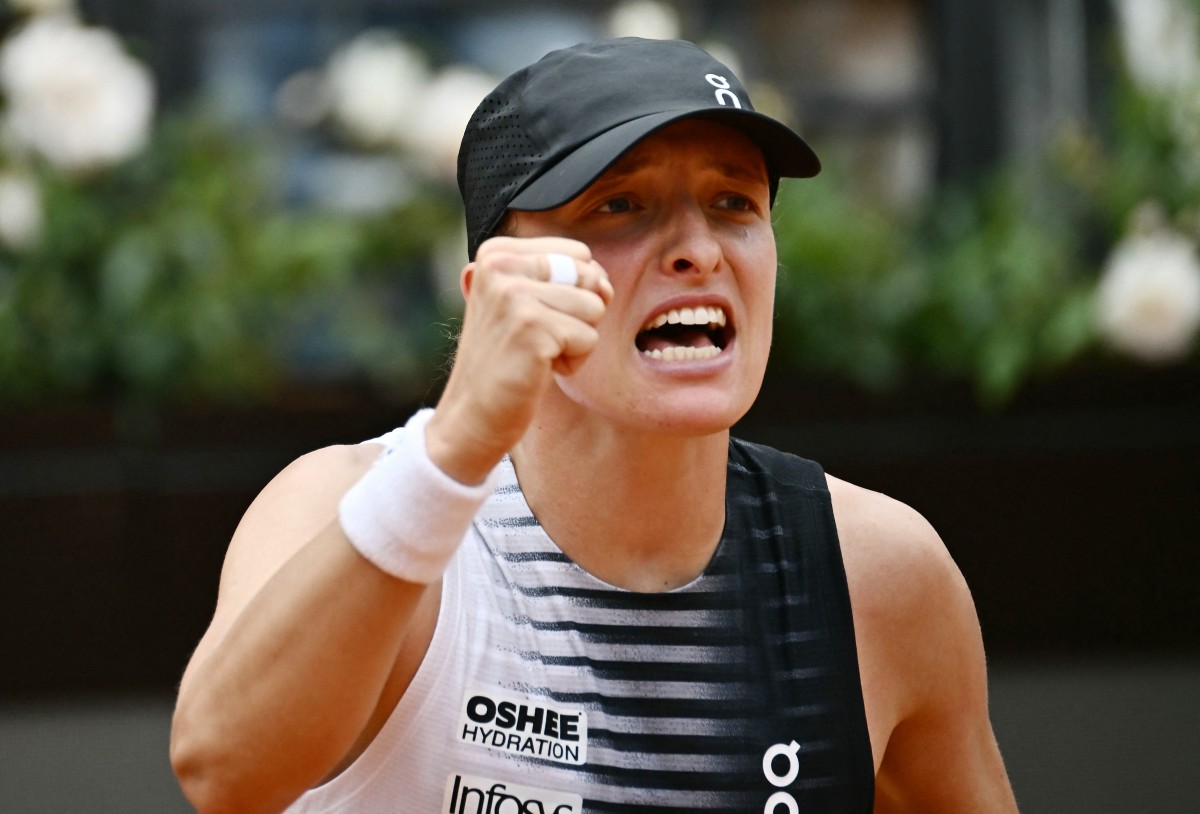 Swiatek atropela Pegula e vai à semifinal do WTA 1000 de Roma