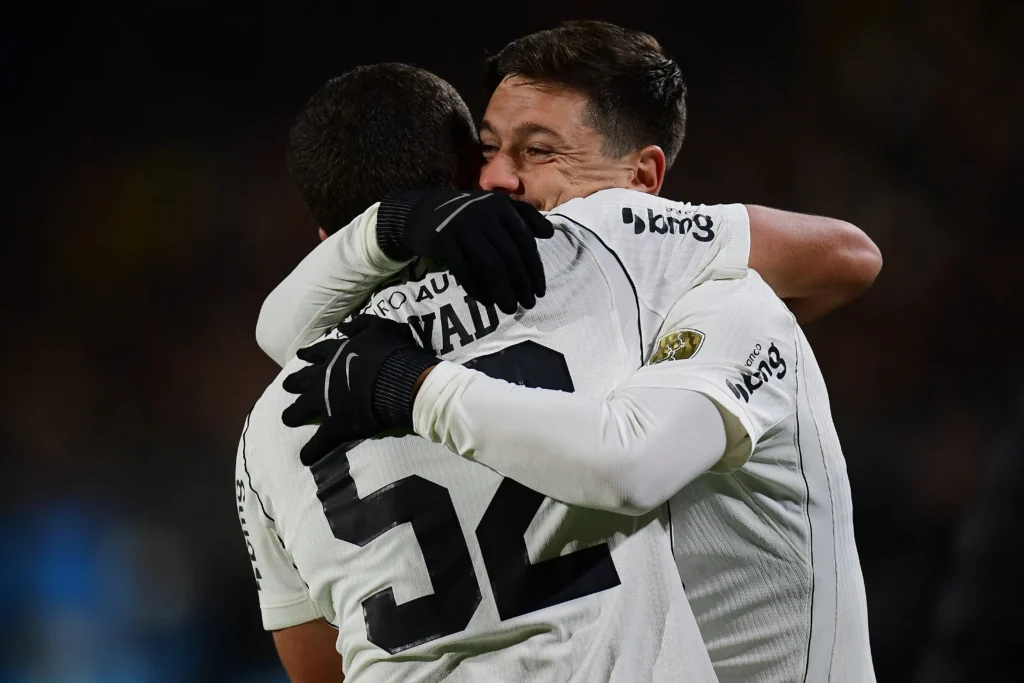 Liderança garantida!!! Reservas do Timão empatam com o Peñarol e Zakaria Labyad desencanta