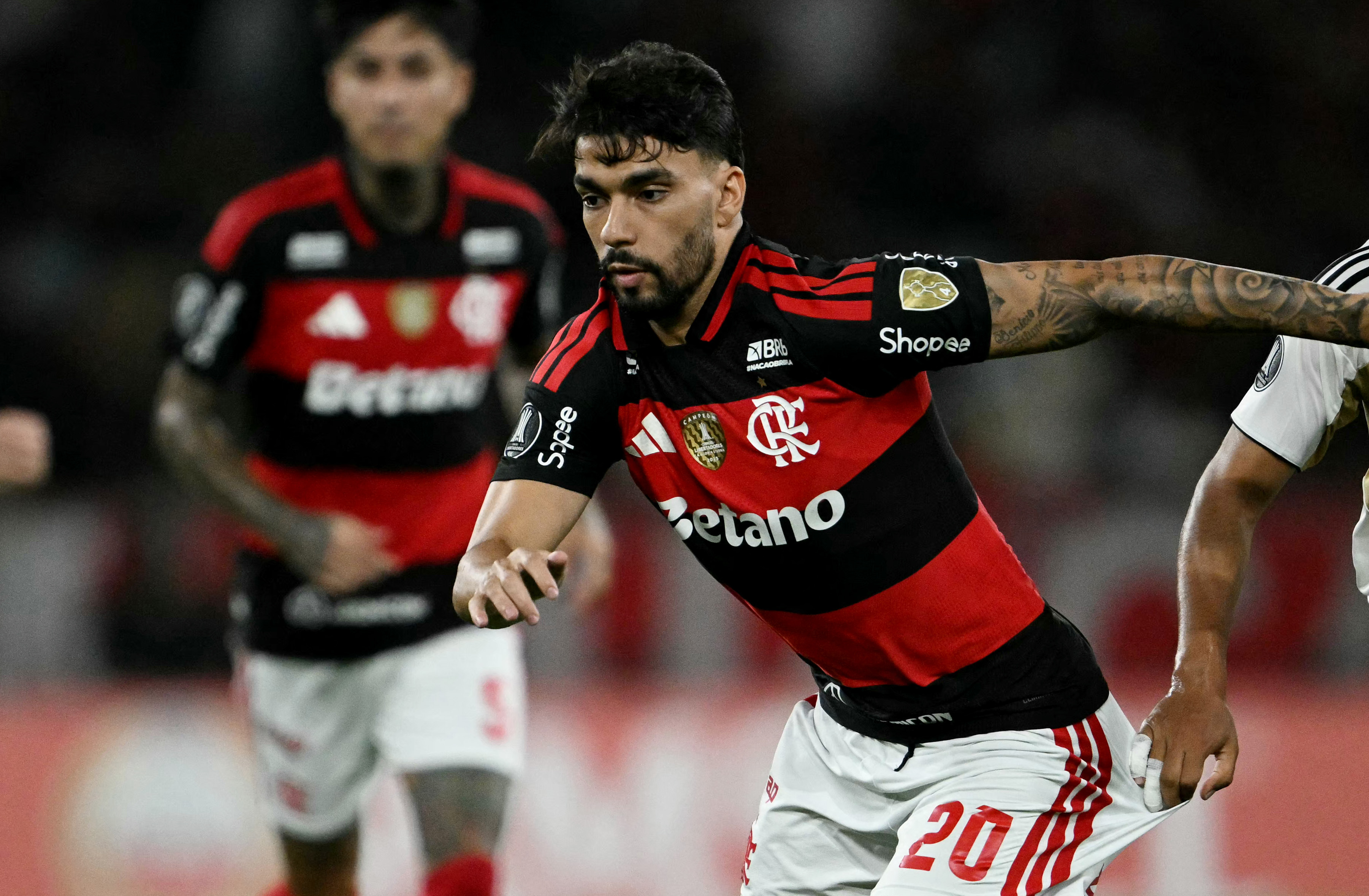 Lucas Paquetá completa 29 anos: confira melhores momentos do meia no Flamengo