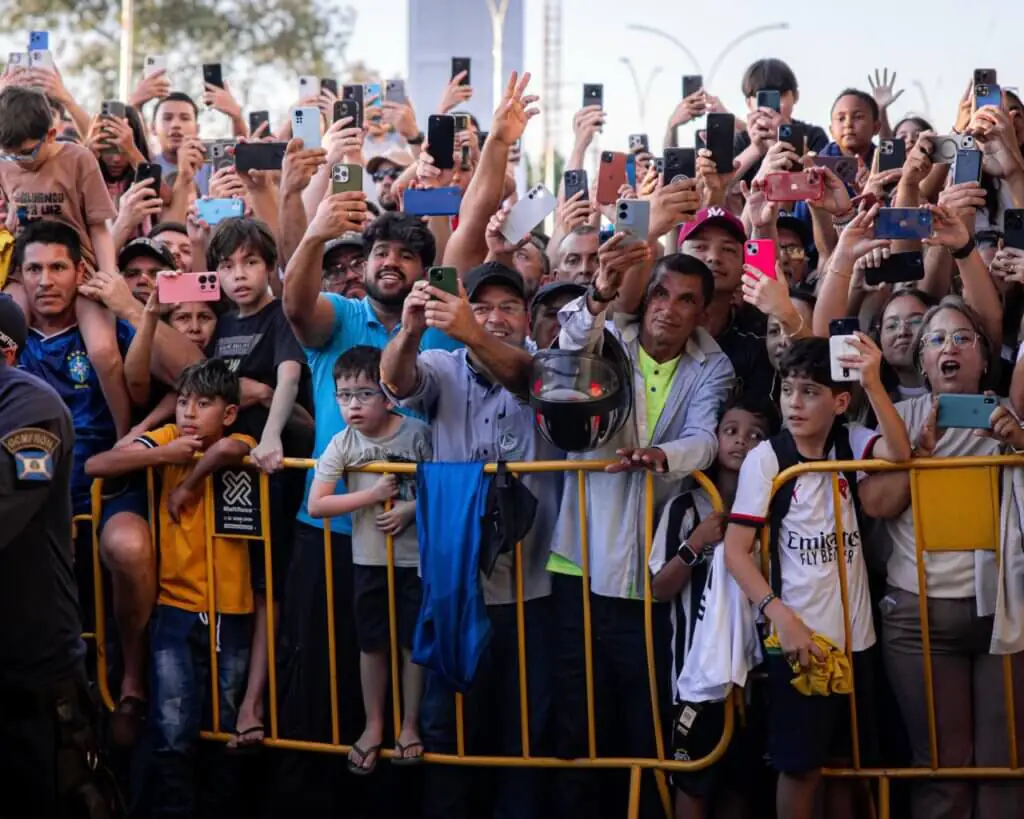 Vídeo: rumo ao Paraguai, Neymar Jr. para Aeroporto Internacional de Ponta Porã